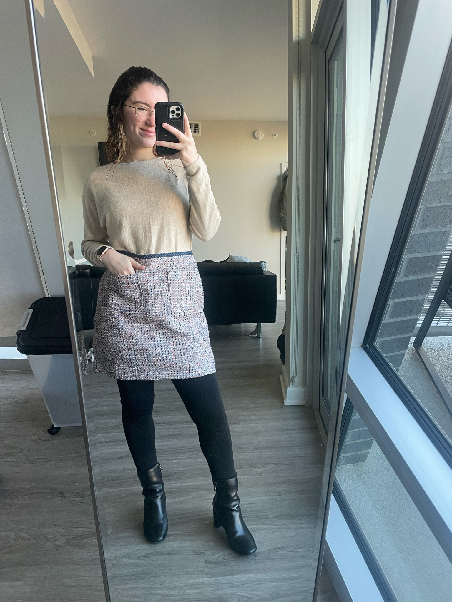 Tweed skirts during the winter are such a staple 🎈

#LTKSeasonal #LTKHoliday #LTKworkwear