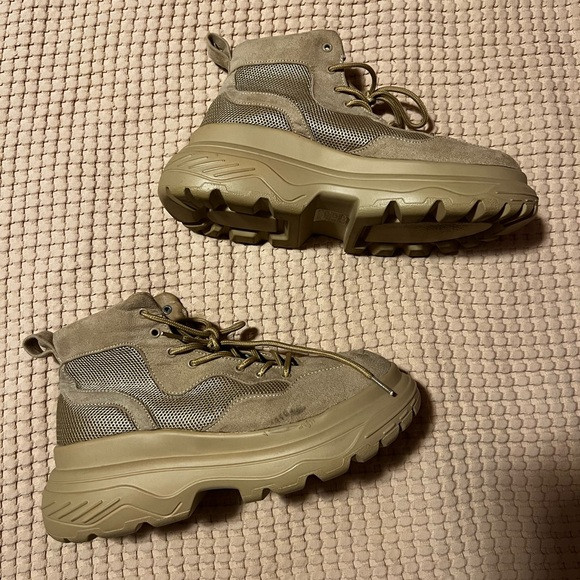 Missguided Chunky Boots - Tan - Size 7/49 | Poshmark