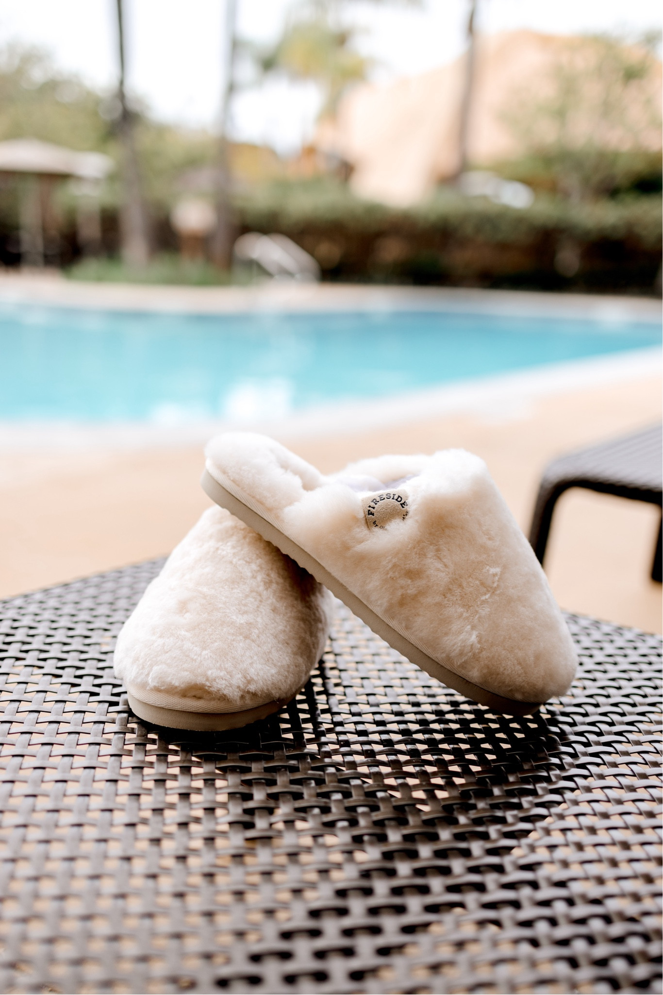 These slippers are sooo cute and comfy!! If you’re looking for a new pair, I highly recommend these! 

#LTKshoecrush