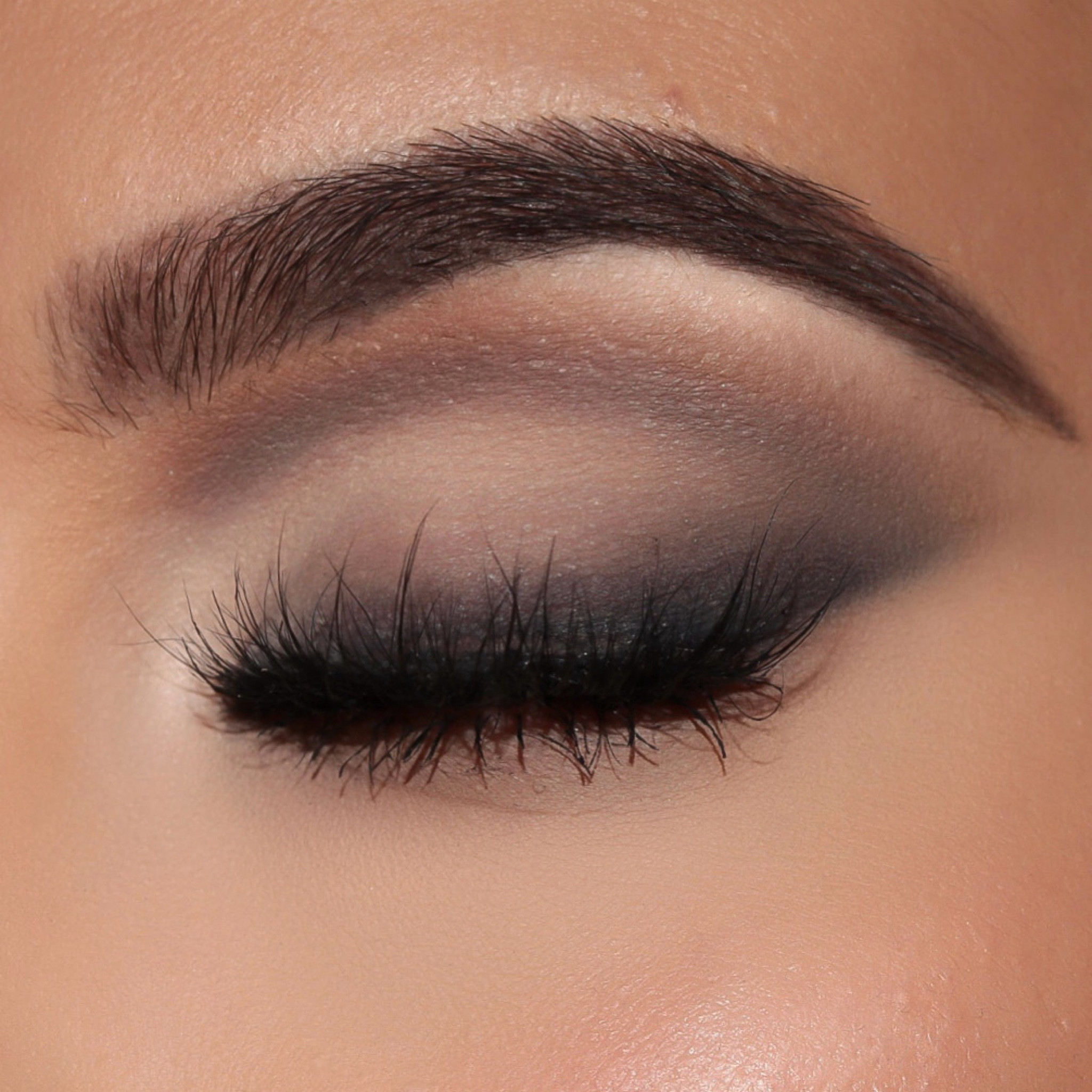 90’s matte look using SKKN by Kim classic mattes eyeshadow palette 

#LTKeurope #LTKbeauty #LTKfindsunder50