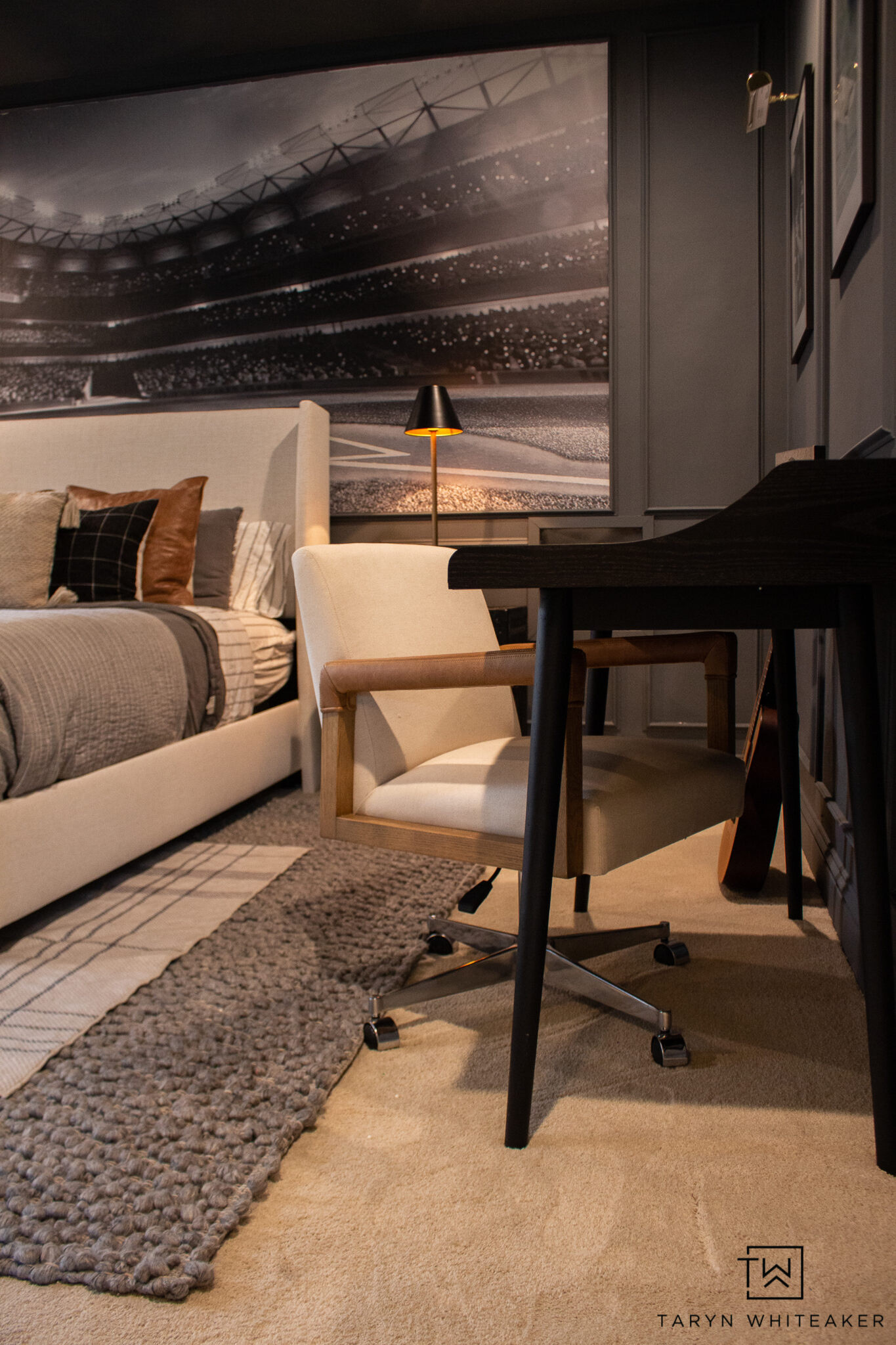 The finishing touches make the room 🏀 These sports-inspired finds add personality without making the space feel too themed.

#LTKSeasonal #LTKHome #LTKKids