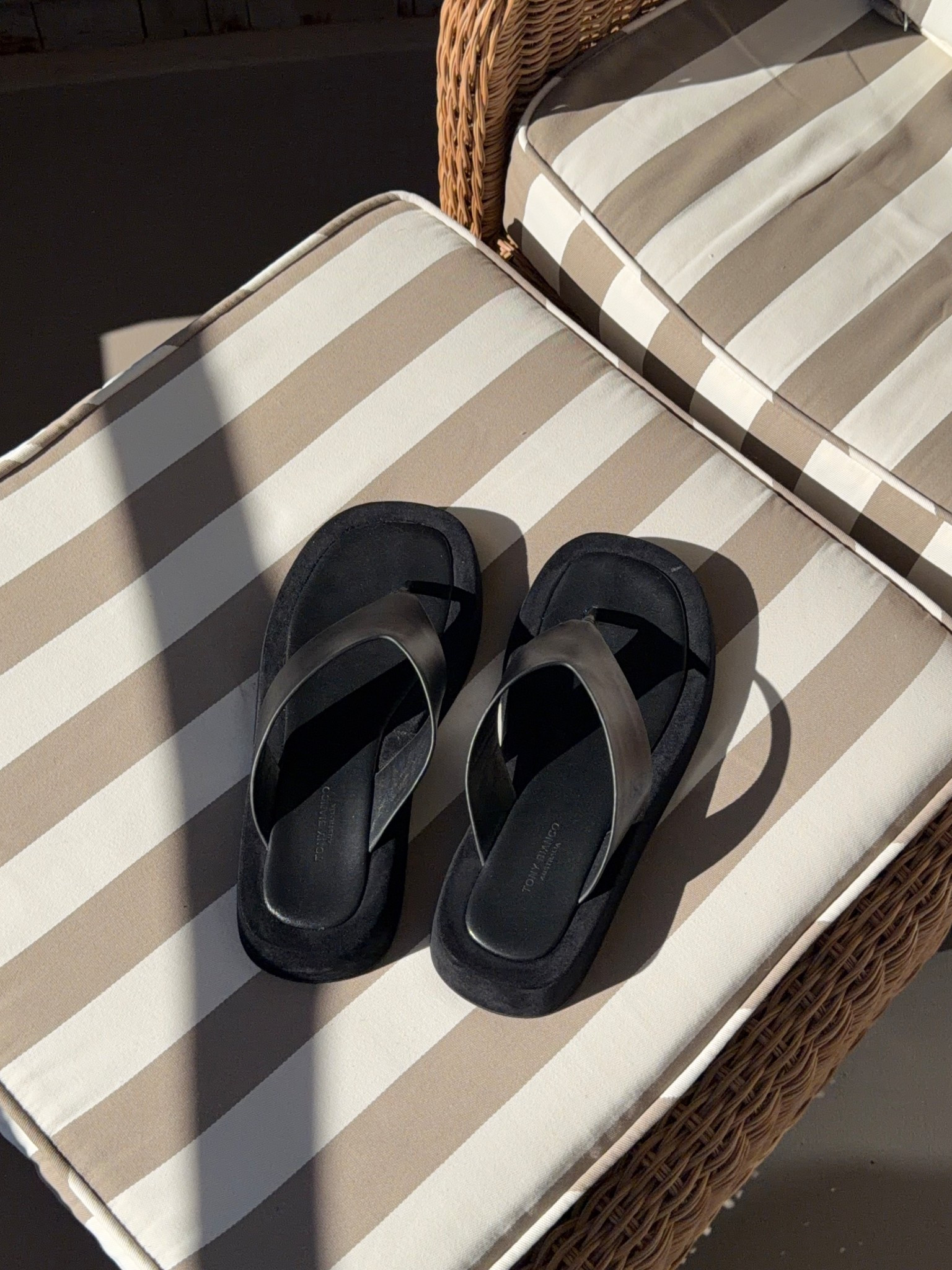 True to size 8 for me! Walked several miles and they were overall comfy. Maybe a little sore between my toes lol but love the vibe. So cute and sturdy

#summershoe #vacation #flipflop