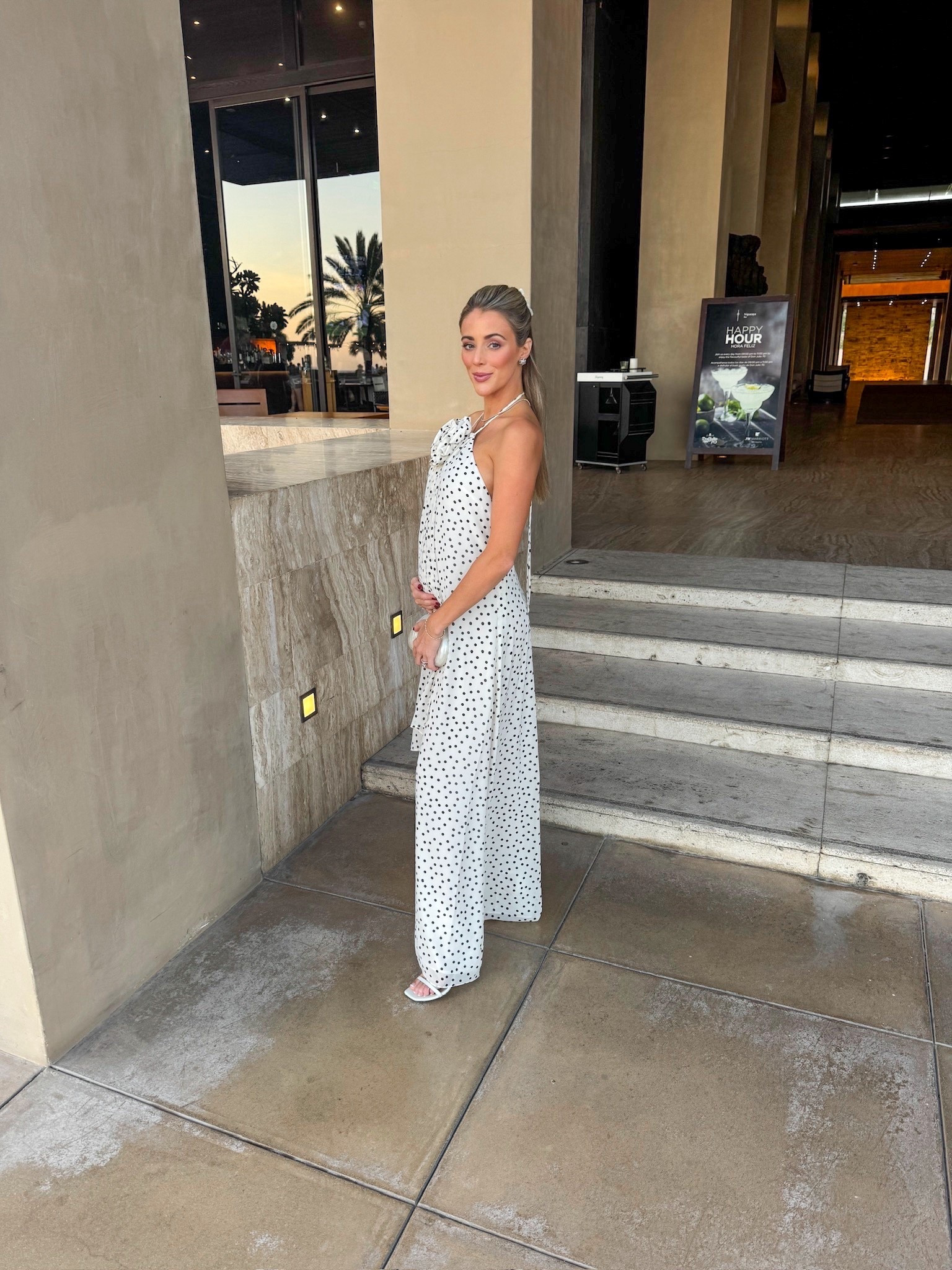 White Dress
Trendy Polka Dot Dress
Shell Clutch for Beach 

#LTKStyleTip #LTKItBag