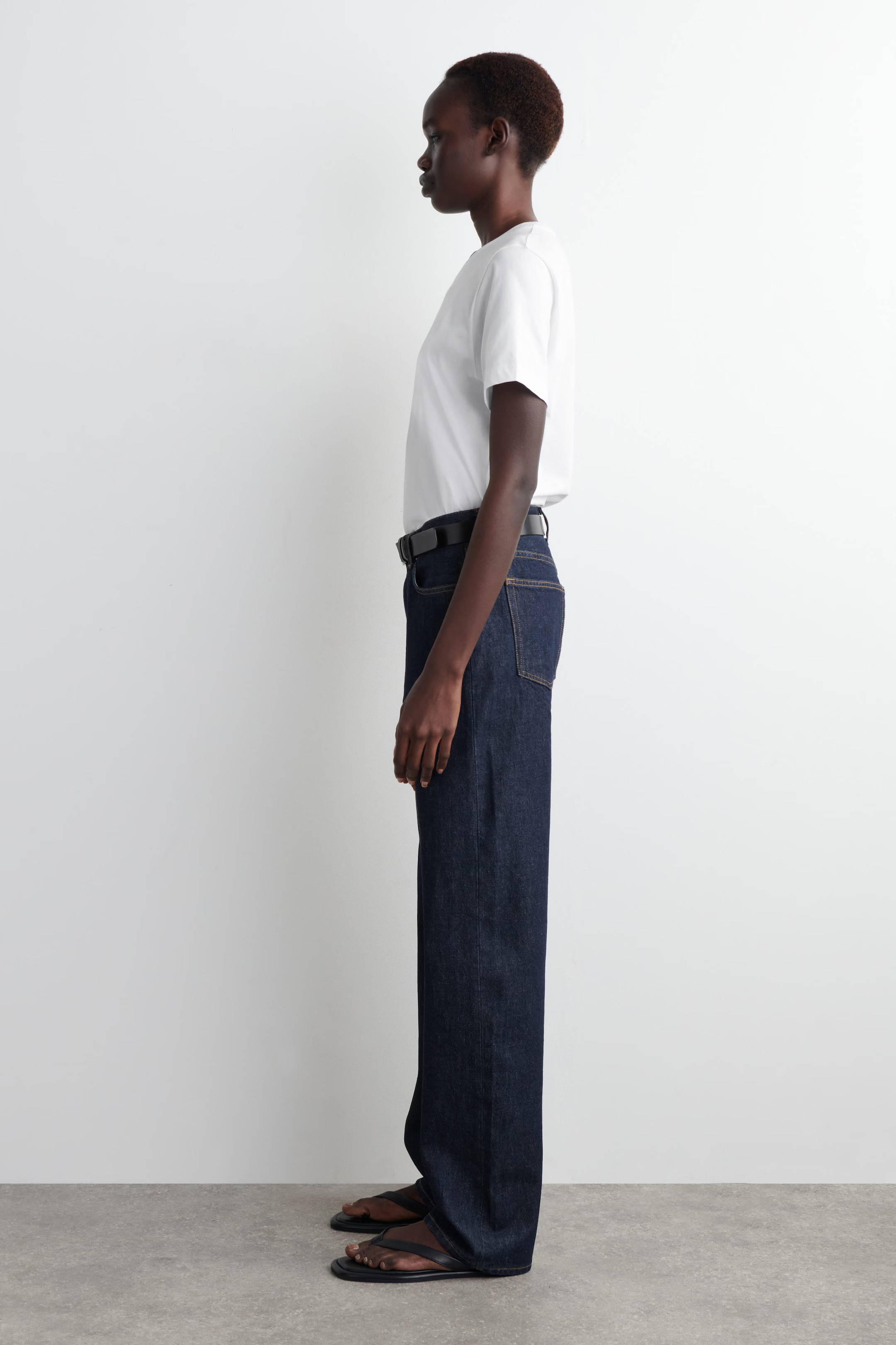 CREW-NECK COTTON T-SHIRT - WHITE | COS | COS (EU)