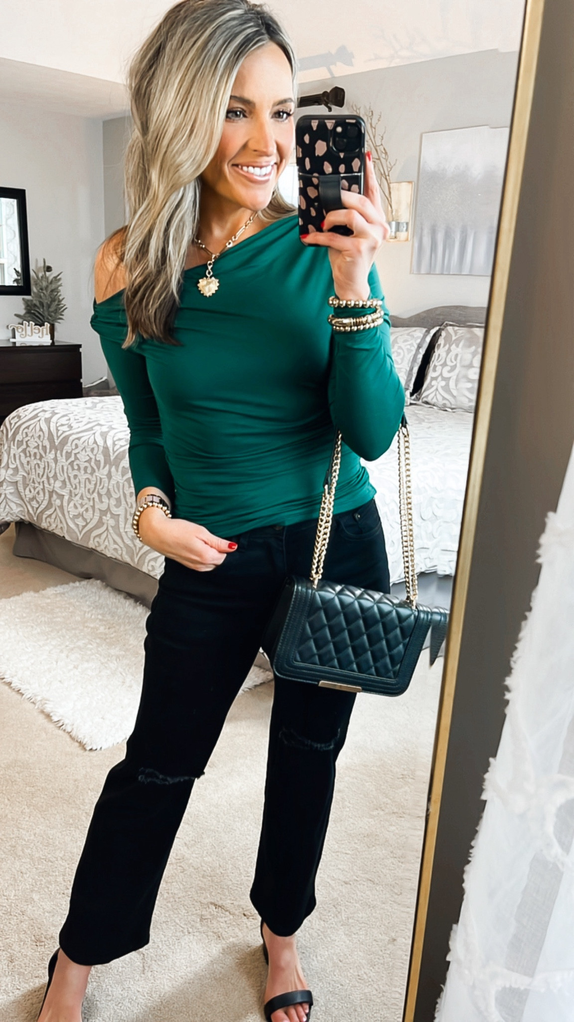 Everything are 25% off + an additional 15% off with code CYBERAF for myAF members. (It’s free to sign up!)

Perfect winter date night outfit!! So flattering 

#LTKCyberWeek #LTKSaleAlert #LTKHoliday