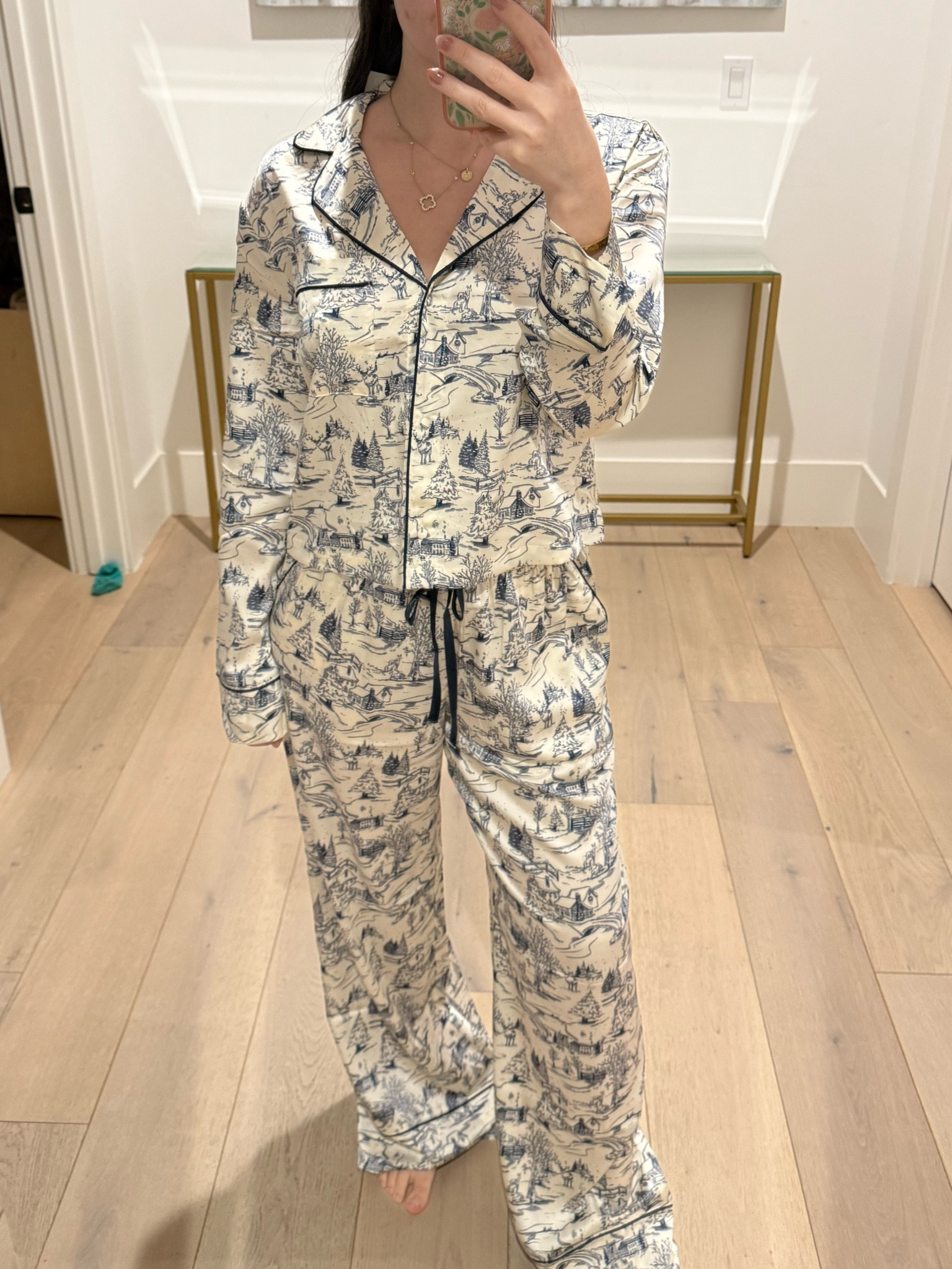 Cutest and softest silky pajama is currently on sale for $24! 😱

#LTKStyleTip #LTKSaleAlert #LTKFindsUnder50