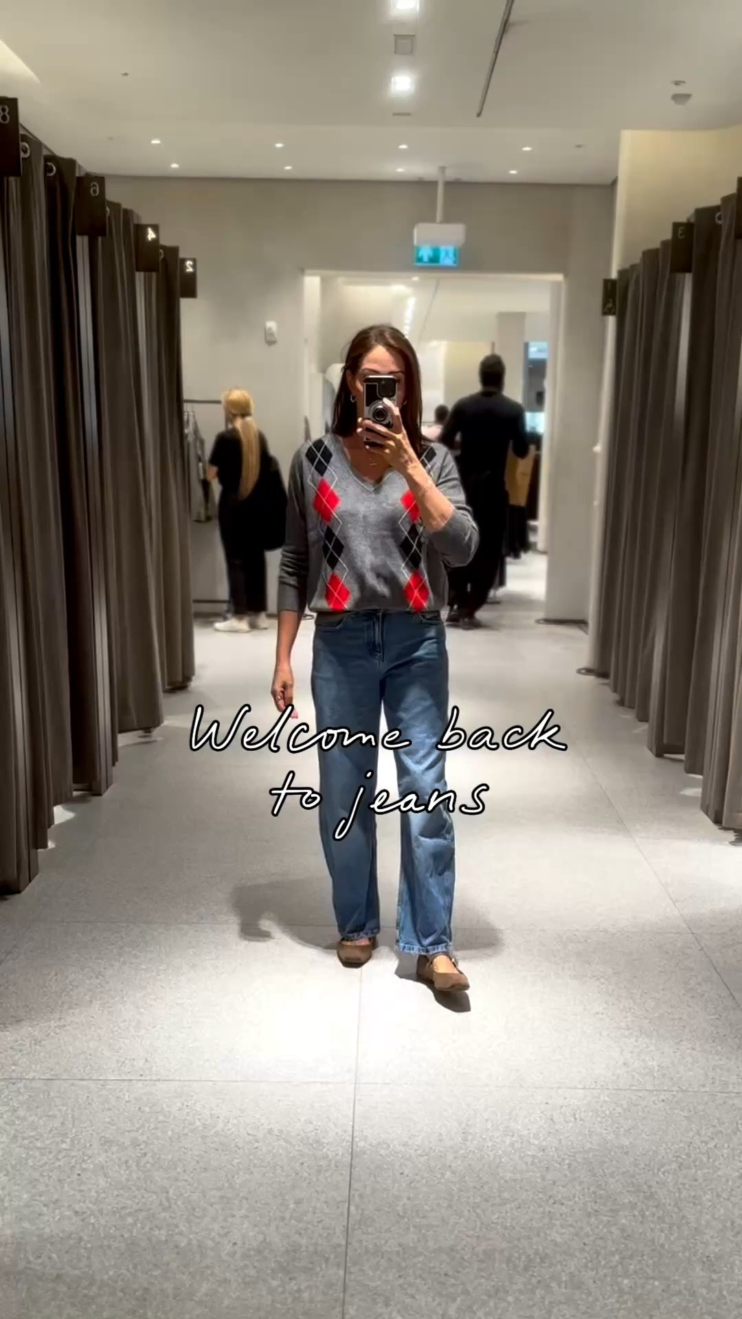 When I find great jeans I like to shout about them.

Jeans are notoriously tricky to get right, but these are fab. 

A relaxed, subtle curve in three great washes.

I’m wearing a 36.

This argyle knit is so good. Light and with the pop of red I’m loving right now.

I’m in a M

#LTKuk #LTKautumn #LTKover50style