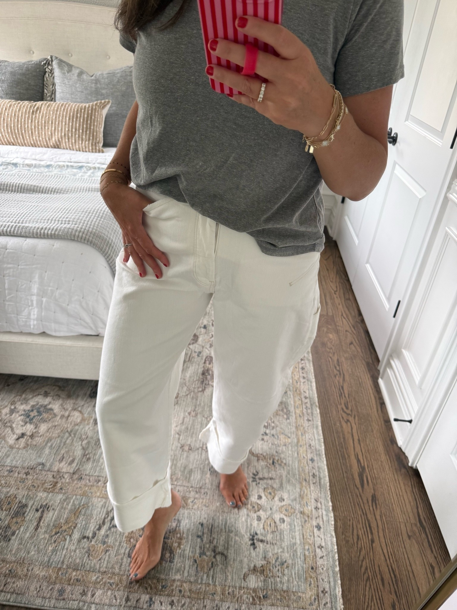 Love these white slim barrel jeans from Pilcro and @Anthropologie! They’re currently on sale so I had to throw them on quickly to show you — 10/10, I’ll be wearing them all fall long!

#LTKSaleAlert #LTKdayinmylife #LTKootd