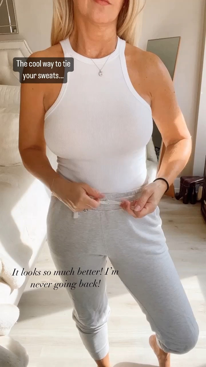 ✨Fashion Hack Every Girl Should Know✨

This is a super easy style hack to try. This is how you tie sweats like the cool kids 😆! It’s a much better look than tying your sweats the normal way. What do you think? 

Like and save for future reference. 🥰