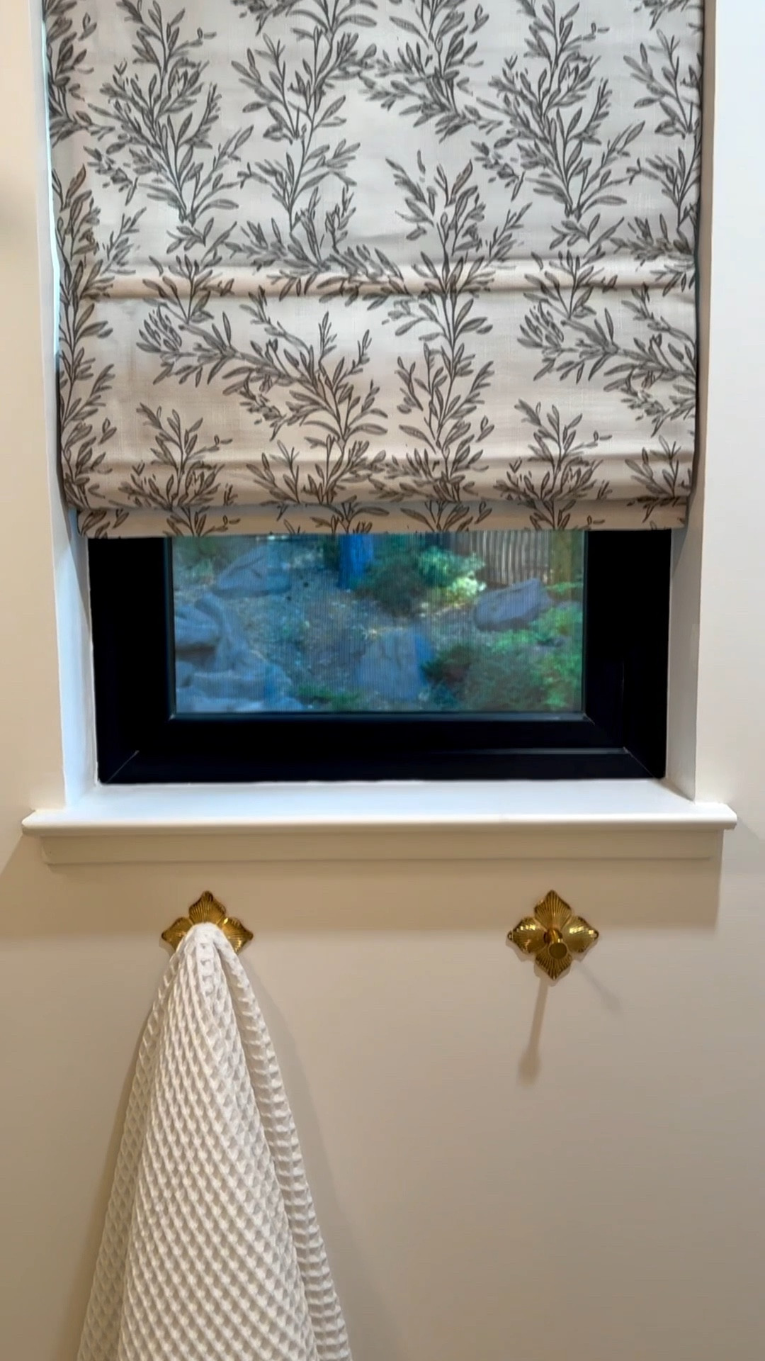 Patterned window treatments are such a beautiful way to add layers to a space—this Sara Le Printed Roman Shade from Two Pages adds movement, detail, and just the right amount of visual interest without overwhelming the room.

#LTKHome