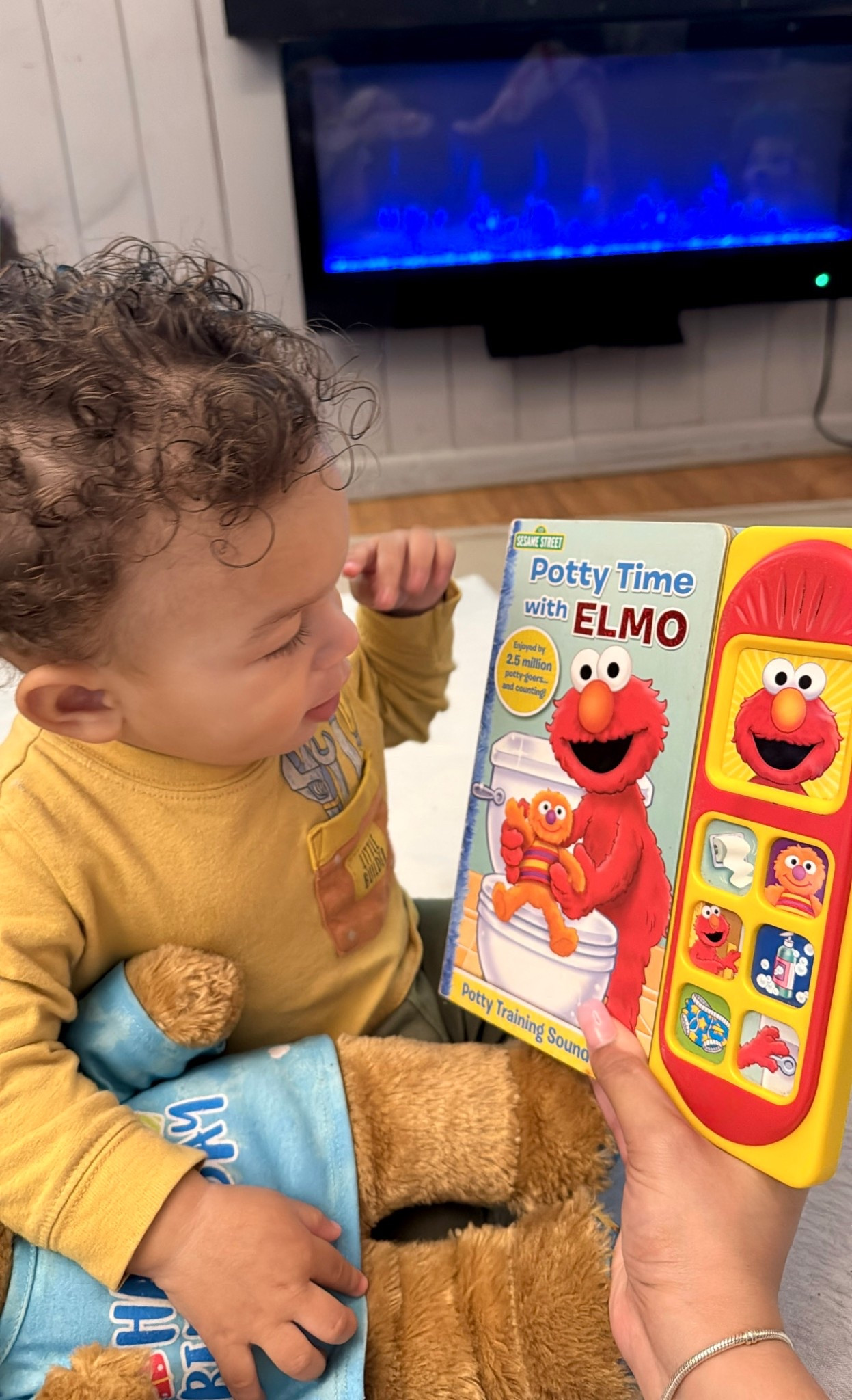 Potty time with Elmo 🚽🧻

#LTKBaby #LTKKids