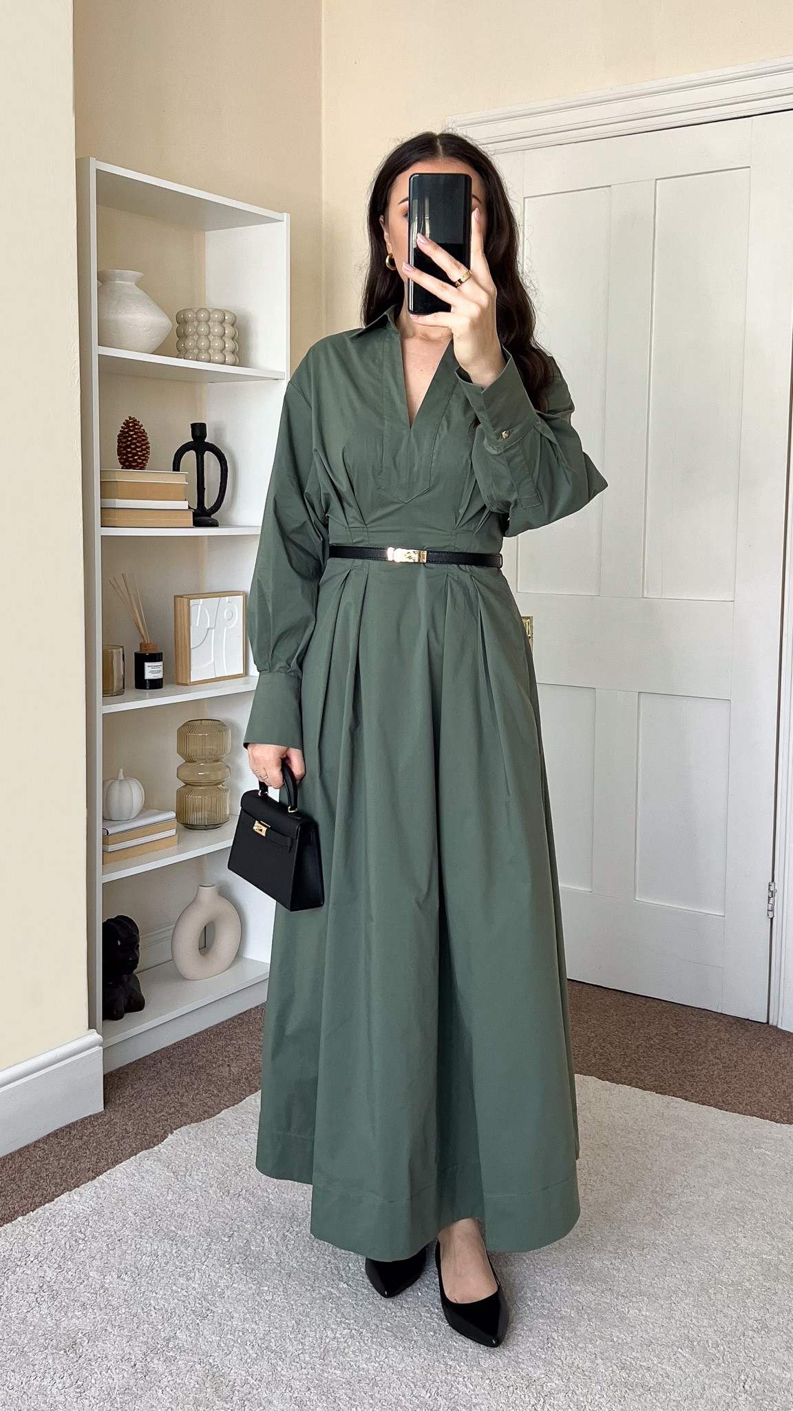 Smart casual transitional outfit. Dress is Karen Millen, wearing size UK8. Bag is Totes Luxe.

#LTKautumn #LTKstyletip #LTKuk