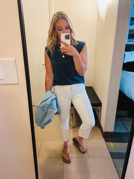 If you are looking for a last minute outfit idea for the 4th just throw together a simple tee, white jeans and you’re good to go 

4th of July outfit, white jeans, summer outfit ideas

#LTKStyleTip #LTKFindsUnder100