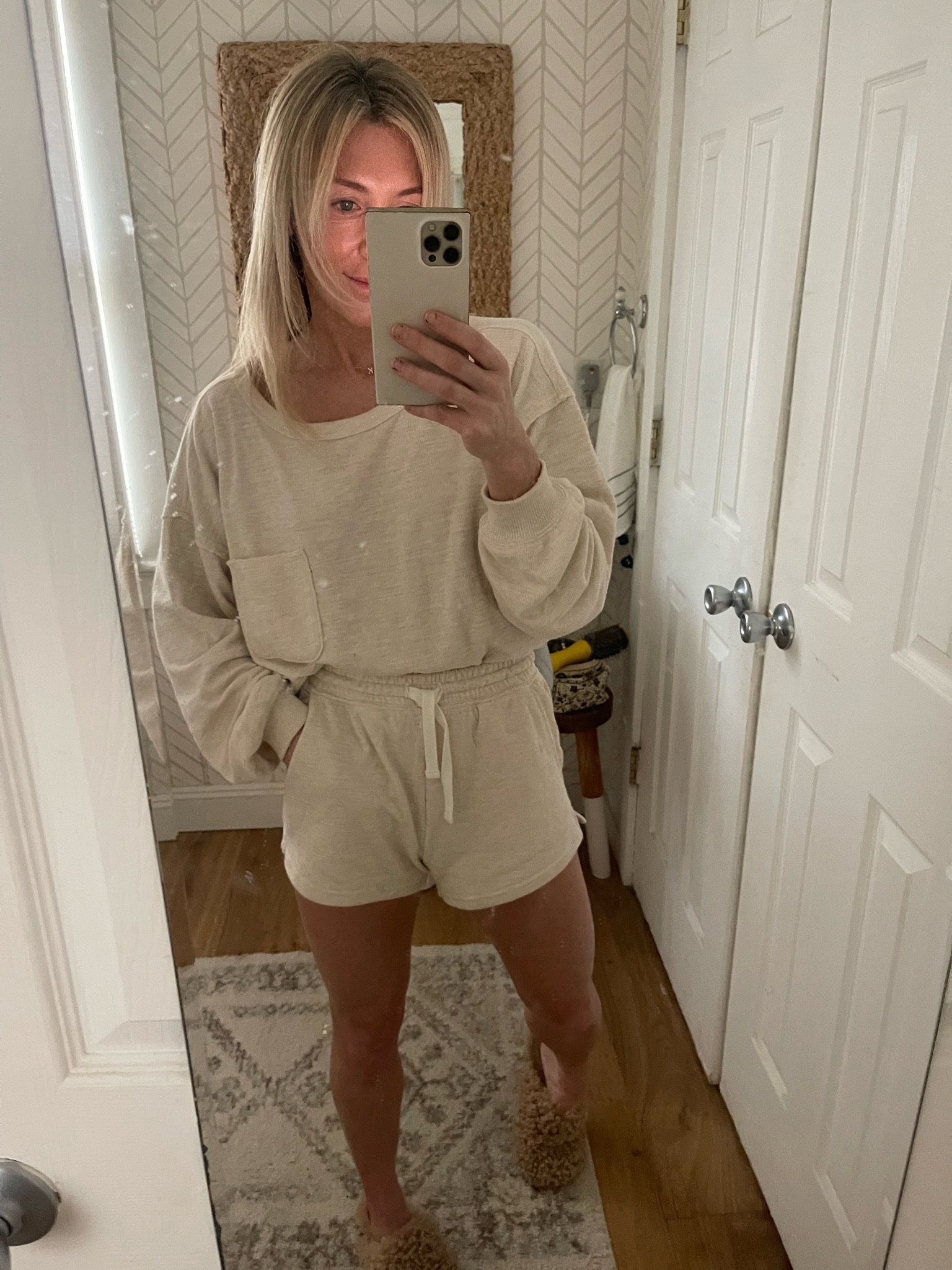 Aerie lounge set
Pajama set
30% off 

#LTKfindsunder50