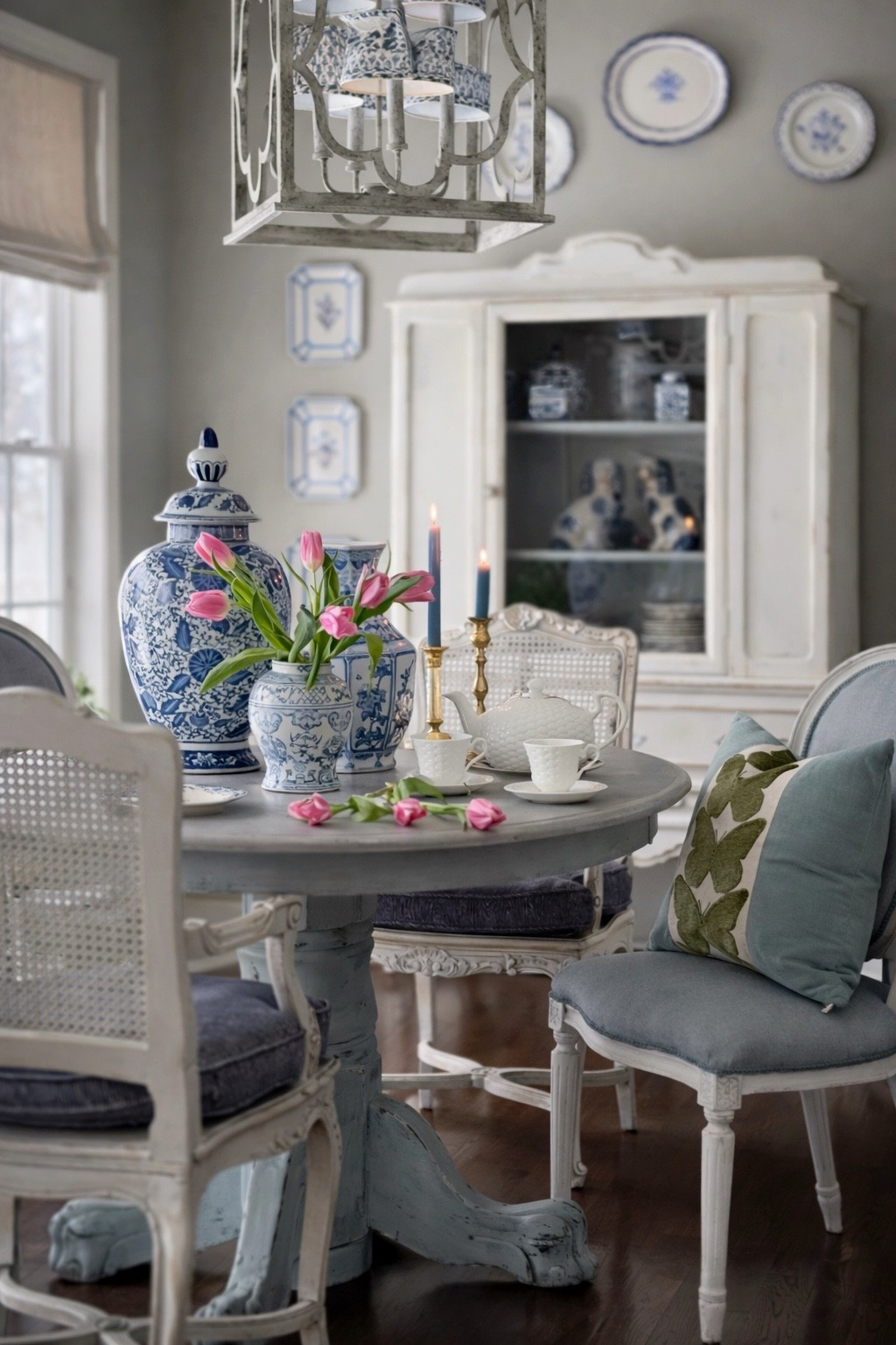 Blue and white spring tablescape