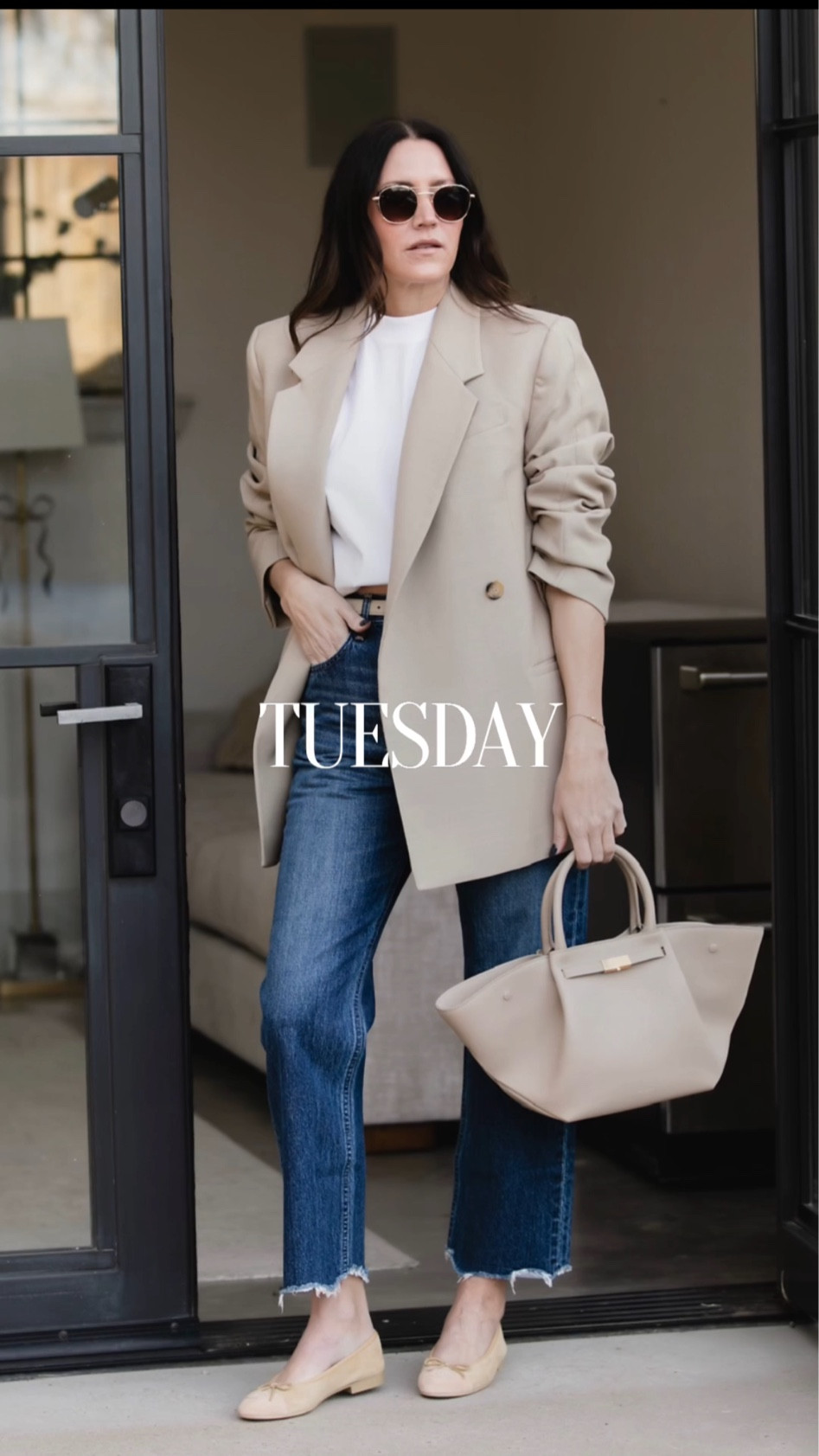 Spring capsule wardrobe, business casual outfit, spring bag 

#LTKstyletip #LTKover40 #LTKitbag