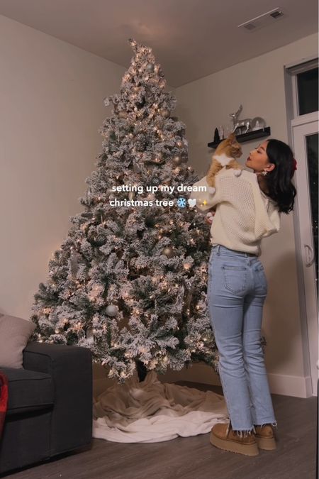 Basic Crop Top: size XS
Knit Zip Up Crop Hoodie: size S
Blue Jeans: size 24 (cut shorter)
UGG Boots: true to size
Flocked Christmas Tree: 9ft

YesStyle code: VIVACIOUSHON 

Holiday outfit, casual, Christmas, winter, loungewear, hoodie, cozy, Christmas, home decor, aestheticc

#LTKSeasonal #LTKhome #LTKHoliday