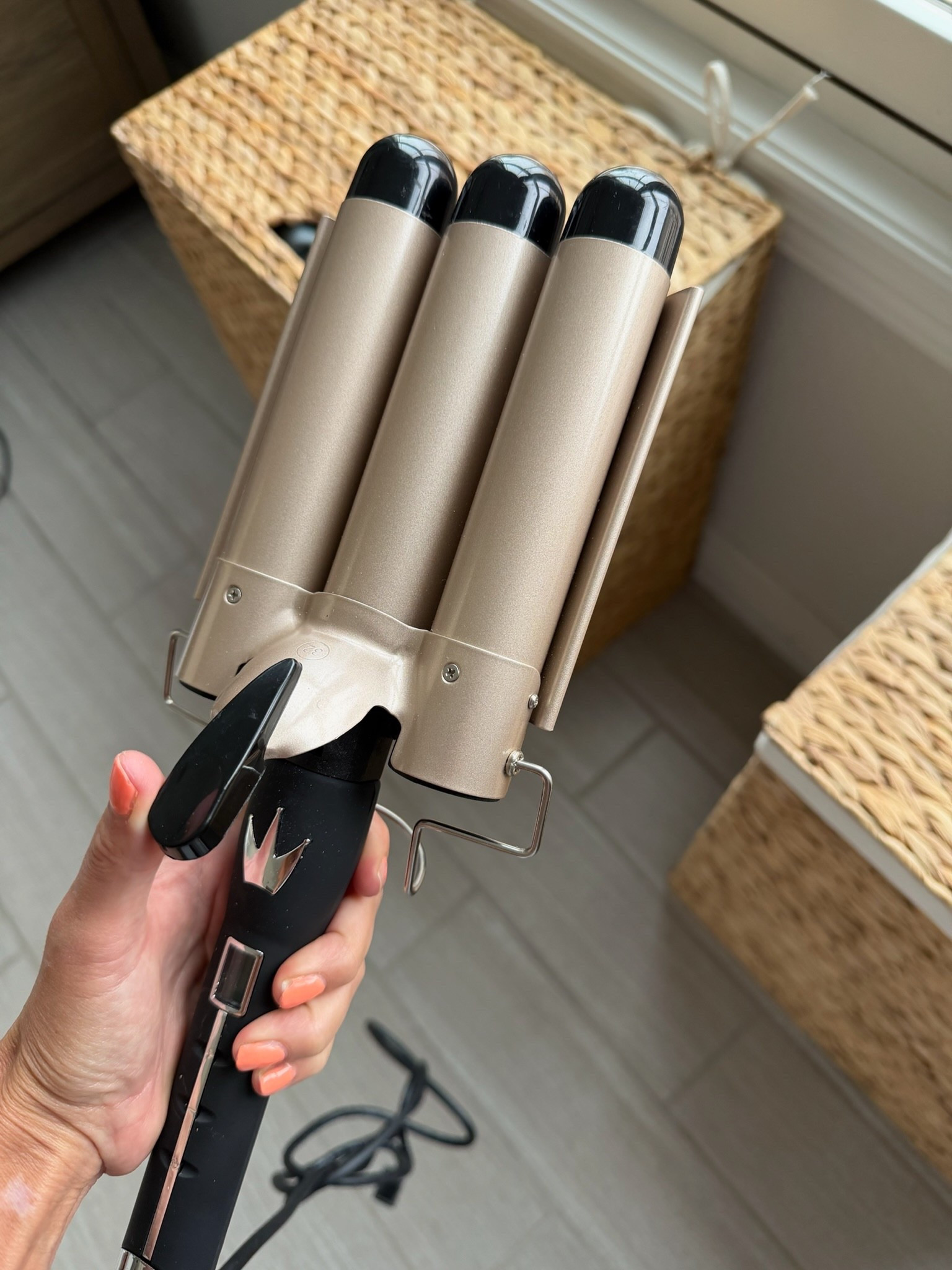 Crimped hair is totally back in style!! This is the big barrel crimper is the one I use! 

#LTKBeauty #LTKgrwm #LTKdayinmylife