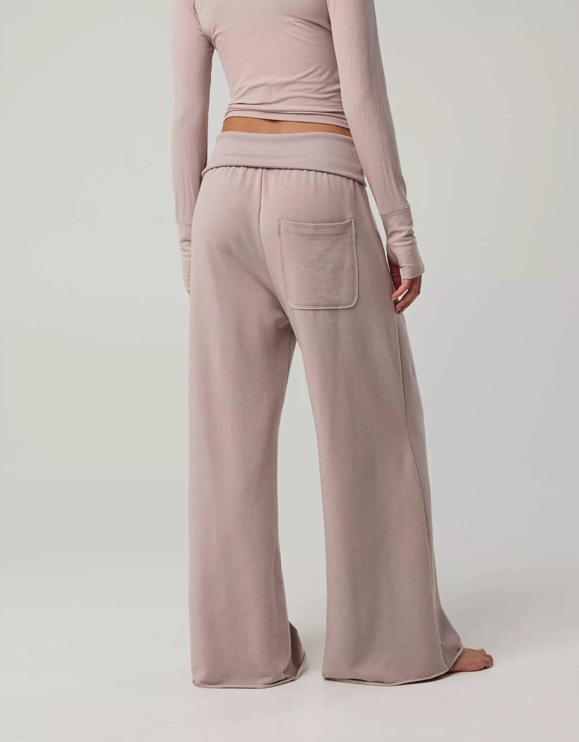 OFFLINE By Aerie OTT Fleece Super Wide Leg Foldover Pant | American Eagle Outfitters (US & CA)