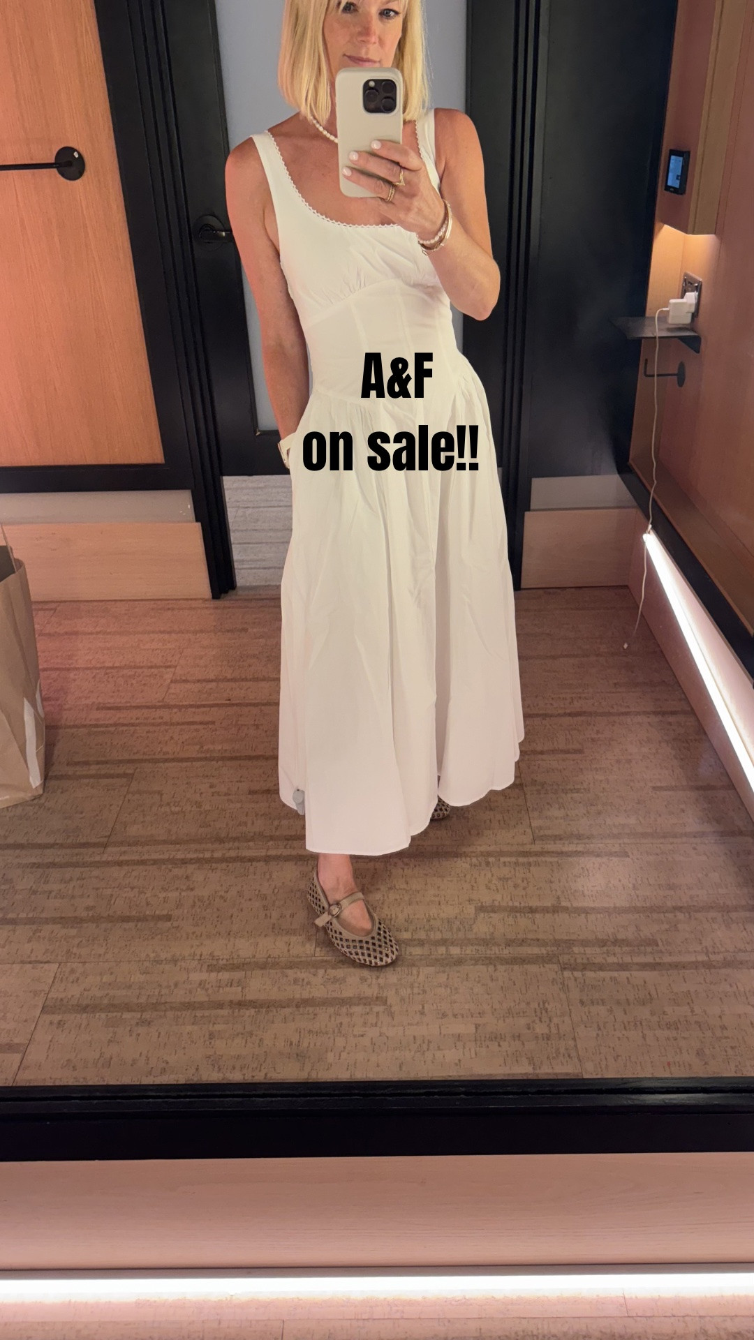 A&F is on sale 15-30% off plus an extra 15% off with code AFXLTK from 5-8 June. 

In addition to the pieces I buy for clients on repeat from A&F I spotted these in store. 

This dress is genius - no need for a bra as there is cup support/padding 
Also comes in 3 lengths - wearing regular. 
Strap adjusters 
Shirred panels for comfort
And pockets!!
Lots of colours/prints and in linen too which I’ve also linked. 

Plus these cute linen blend shorts which I have on in XS but actually XXS would be better. 

Summer dresses 
Shorts 
Summer sale

#LTKsummer #LTKtravel #LTKdresses