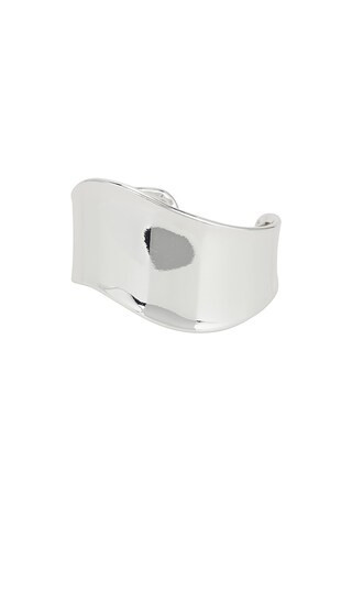 Ettika Smooth Cuff Bracelet in Metallic Silver. | Revolve Clothing (Global)