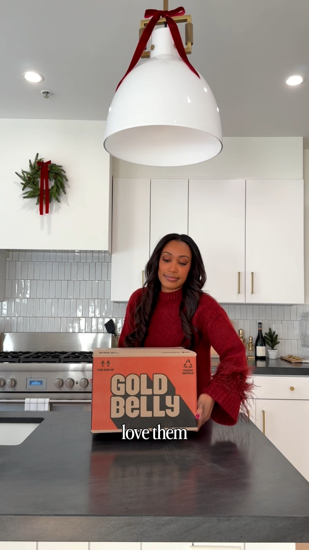 Elevated hosting starts here. 🎄🧁❤️ @Goldbelly is my go-to this holiday season! Check out this  @flourshop Christmas explosion sprinkle cake that was so memorable and shipped from New York to my house in San Francisco.

#LTKFindsUnder100 #LTKfoodie #LTKHoliday