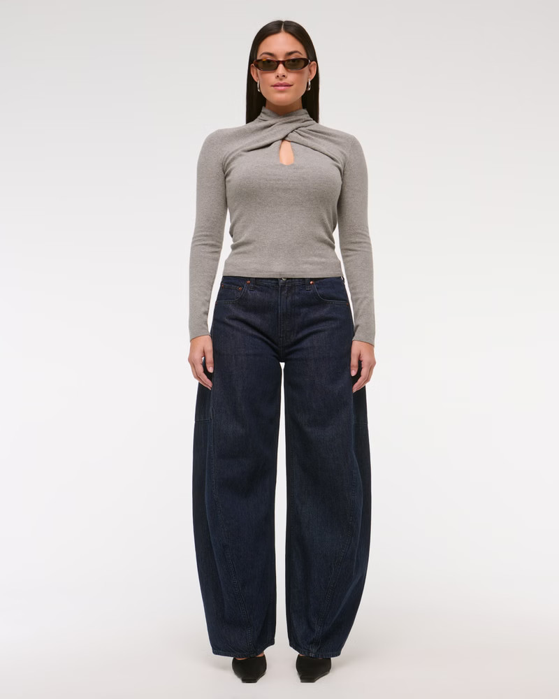 Women's Curve Love Mid Rise Ultra Barrel Jean | Women's Bottoms | Abercrombie.com | Abercrombie & Fitch (US)