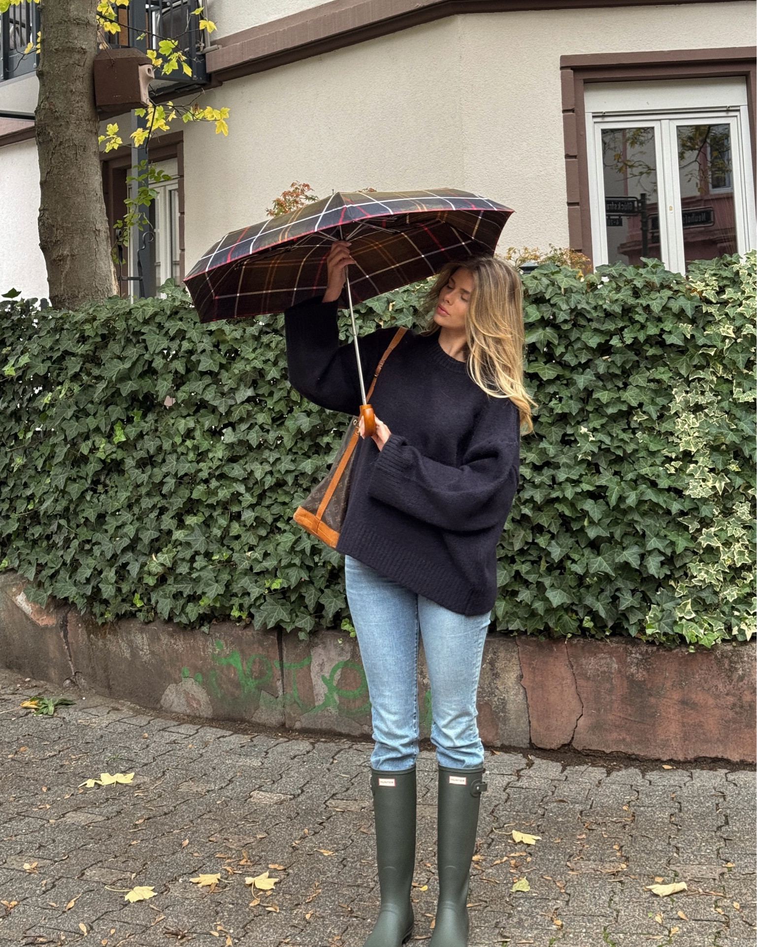 A cozy and effortless rainy day outfit featuring an oversized navy knit sweater, light-wash jeans and classic green Hunter rain boots. The perfect casual autumn look for rainy walks and cozy fall days.
rainy day outfit, fall outfit inspiration, autumn fashion, cozy outfit, Hunter boots outfit

#LTKautumn #LTKjeans