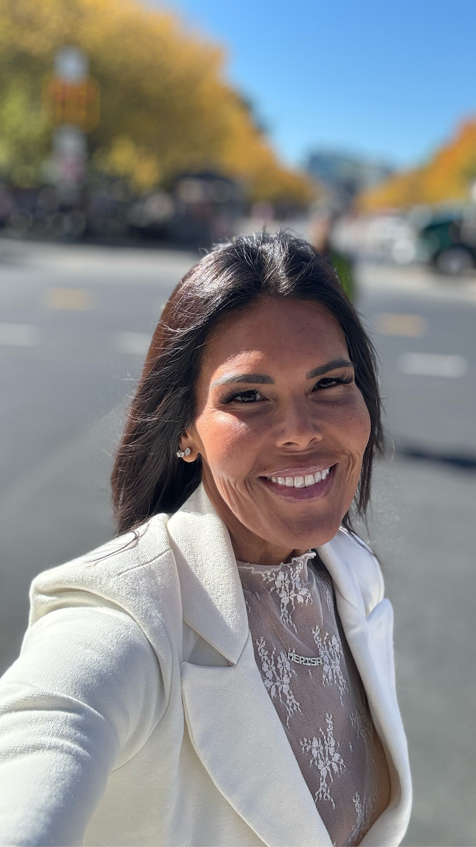 #whitehousevibes🤍✨


.

.

.


.




#stylishplusmama  #whitestyle #fashionforeveryone #momigers #latinainfluencer #burberry #versace  #luxuryforless #gucci #nordstromstyle #bloomingdales #mytargetstyle#intermixonline  #coach #missoni #sephora #chloe #fentybeauty #Goodamerican #skims #momlifeisthebestlife  #freepeople #whitehouse #potus #fendixskims #fendi A-#lagence #washingtondc #skims

#LTKFindsUnder50 #LTKWorkwear #LTKSaleAlert