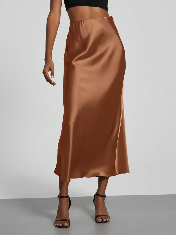 Falda larga de satén elástica de moda para mujer, adecuada para todas las estaciones | SHEIN