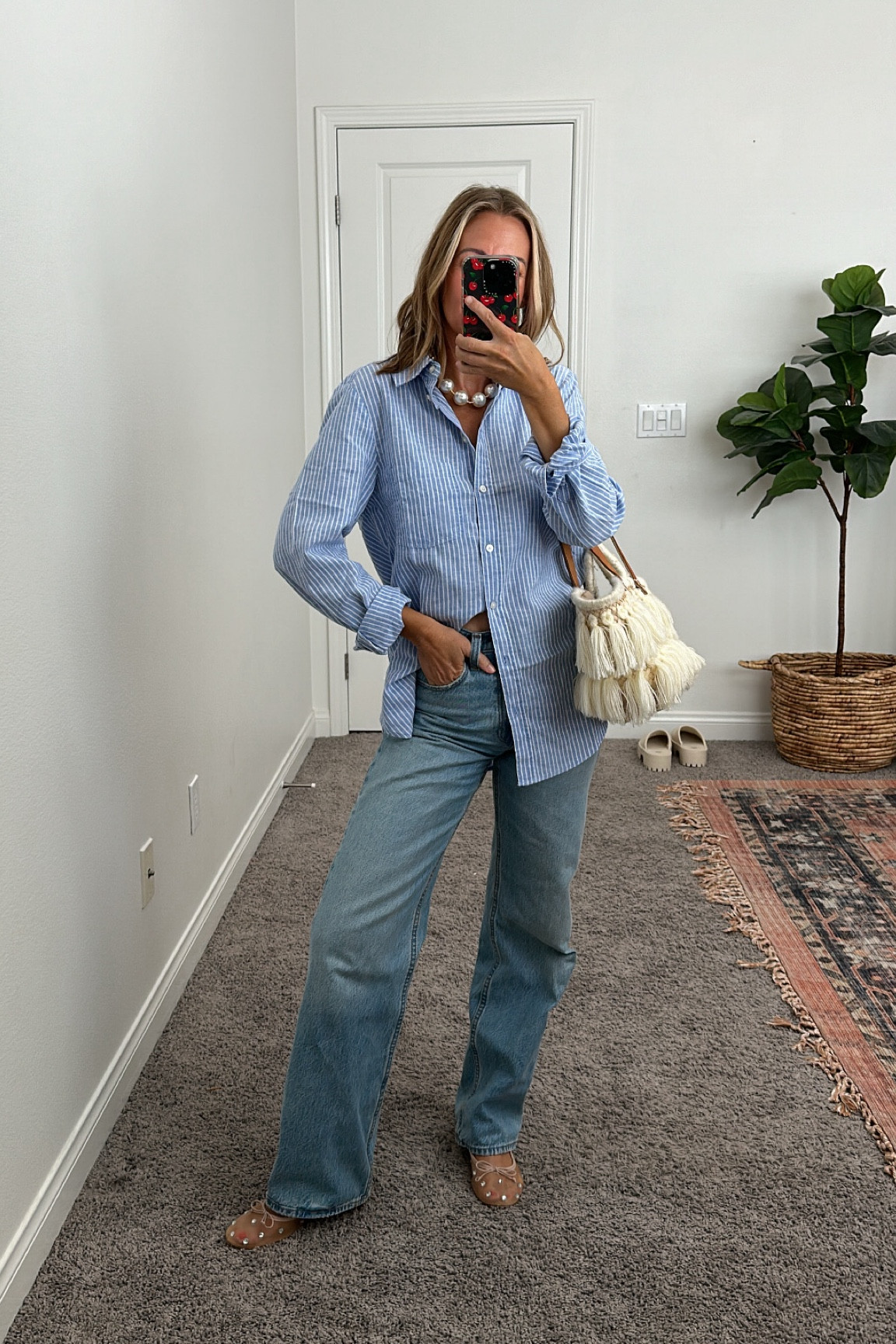 Todays outfit
Too size xs
Denim size 23


#LTKStyleTip #LTKSaleAlert #LTKFindsUnder50