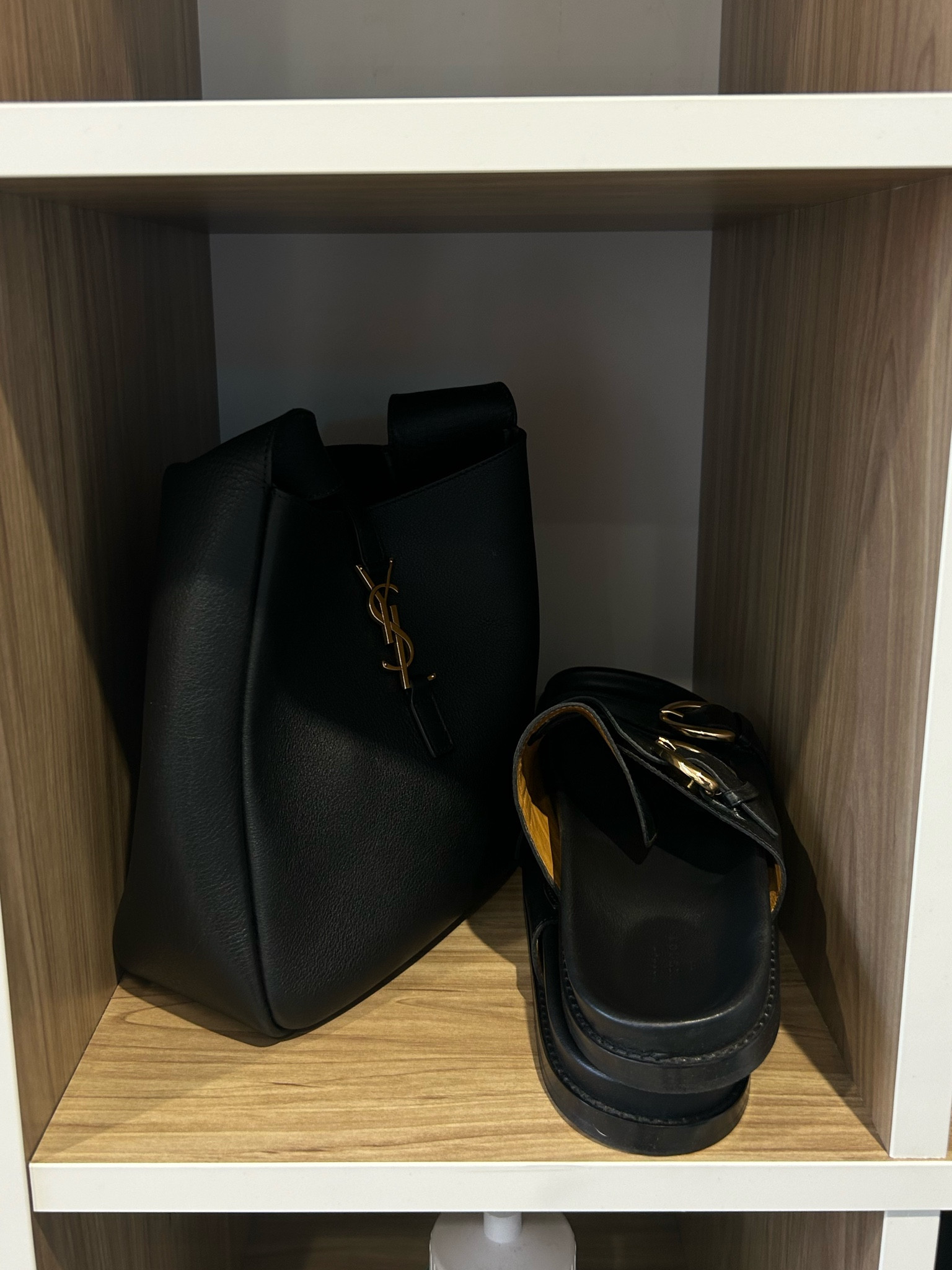 my go to purse + shoes 🫶🏻


#LTKSeasonal #LTKitbag #LTKshoecrush