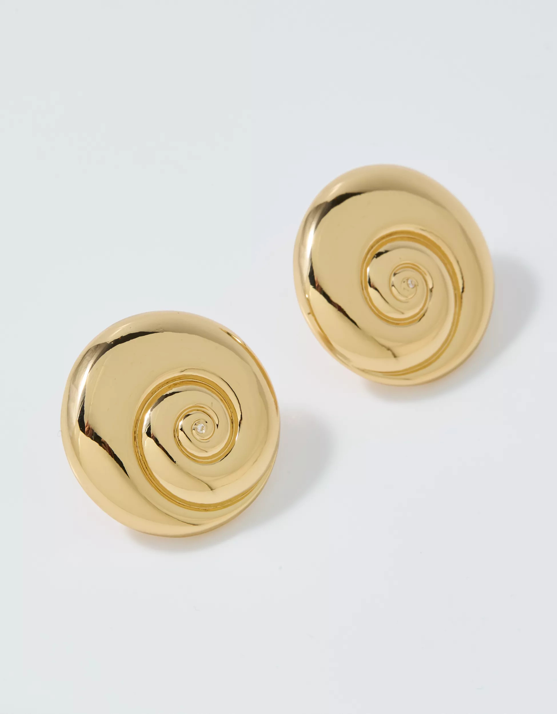 Aerie Chunky Shell Stud Earrings | Aerie