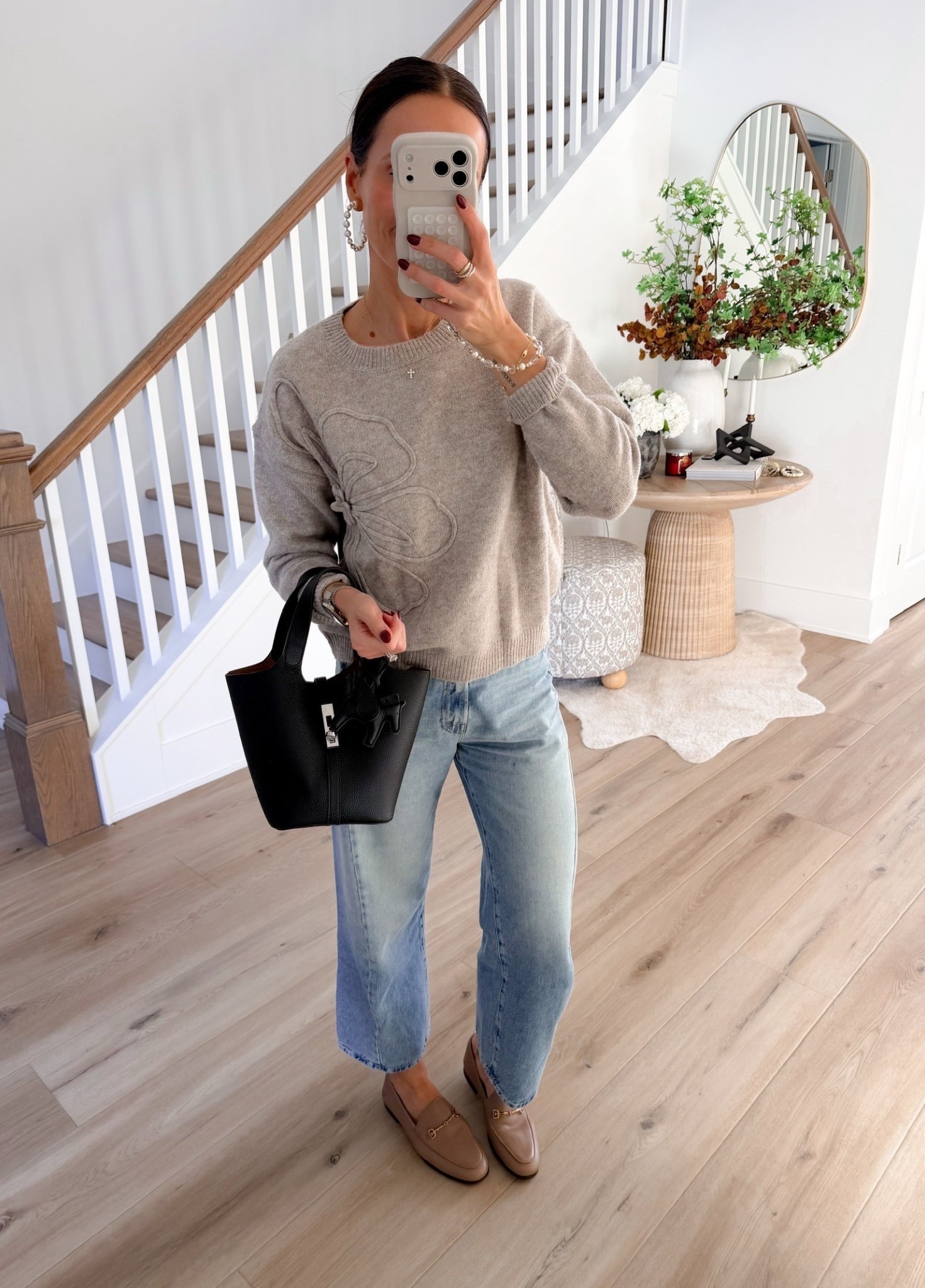 Weekly best seller! This sweater is always a top loved item!
Fall basic, fall sweater, layering, fall trends, annabrstyle

#LTKootd #LTKGiftGuide #LTKOver40