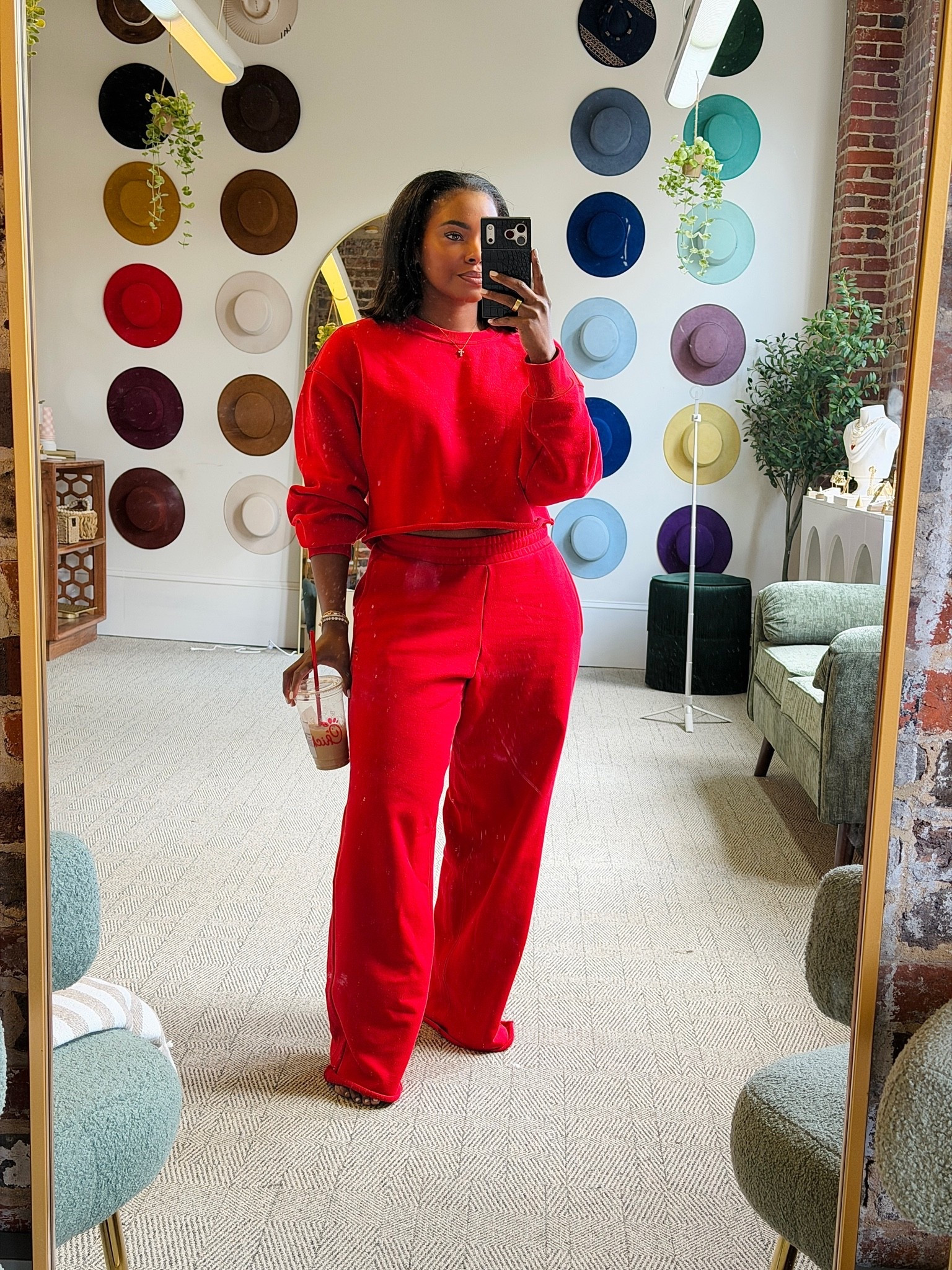 Matching set Mondays 
Top: Large
Pants: Medium