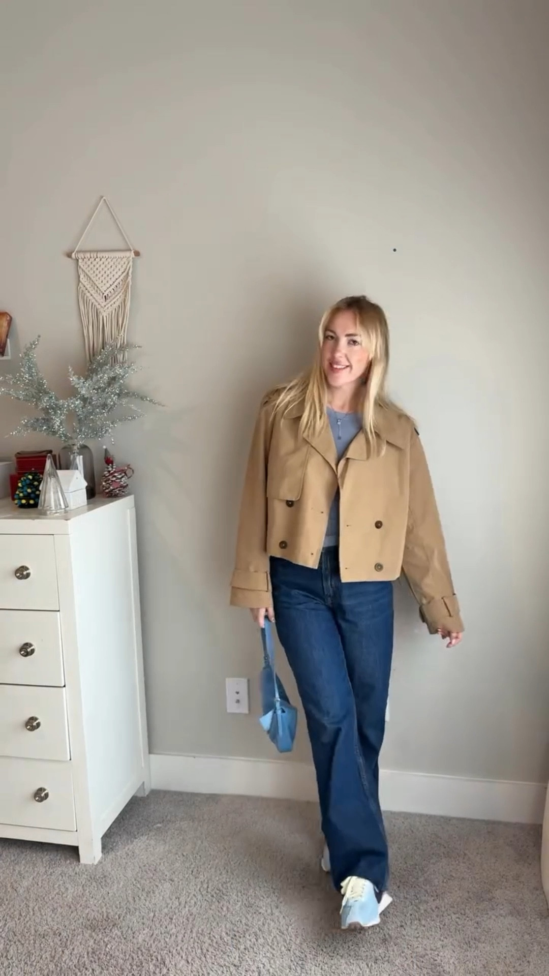 Comfortable but also trendy 😍😉 @abercrombie 

#momoutfit #casualoutfitideas #fashionstyle #easyoutfit #houstoninfluencer @zara @staud.clothing

#LTKootd #LTKFindsUnder50 #LTKgrwm