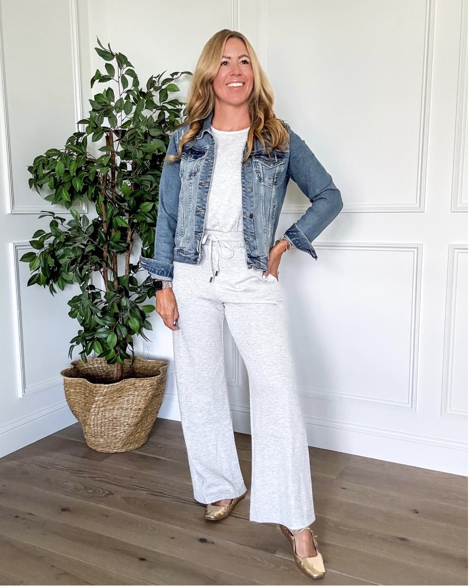 #walmartpartner The perfect scuba material jumpsuit that will not break the bank and looks and feels like a major splurge

women’s fall outfits
cozy autumn layers
fall sweaters and cardigans
transitional fall fashion
chic fall boots
women’s plaid and flannel
neutral fall wardrobe
elevated casual fall looks
fall jackets and coats

#LTKStyleTip #LTKSeasonal #LTKSaleAlert