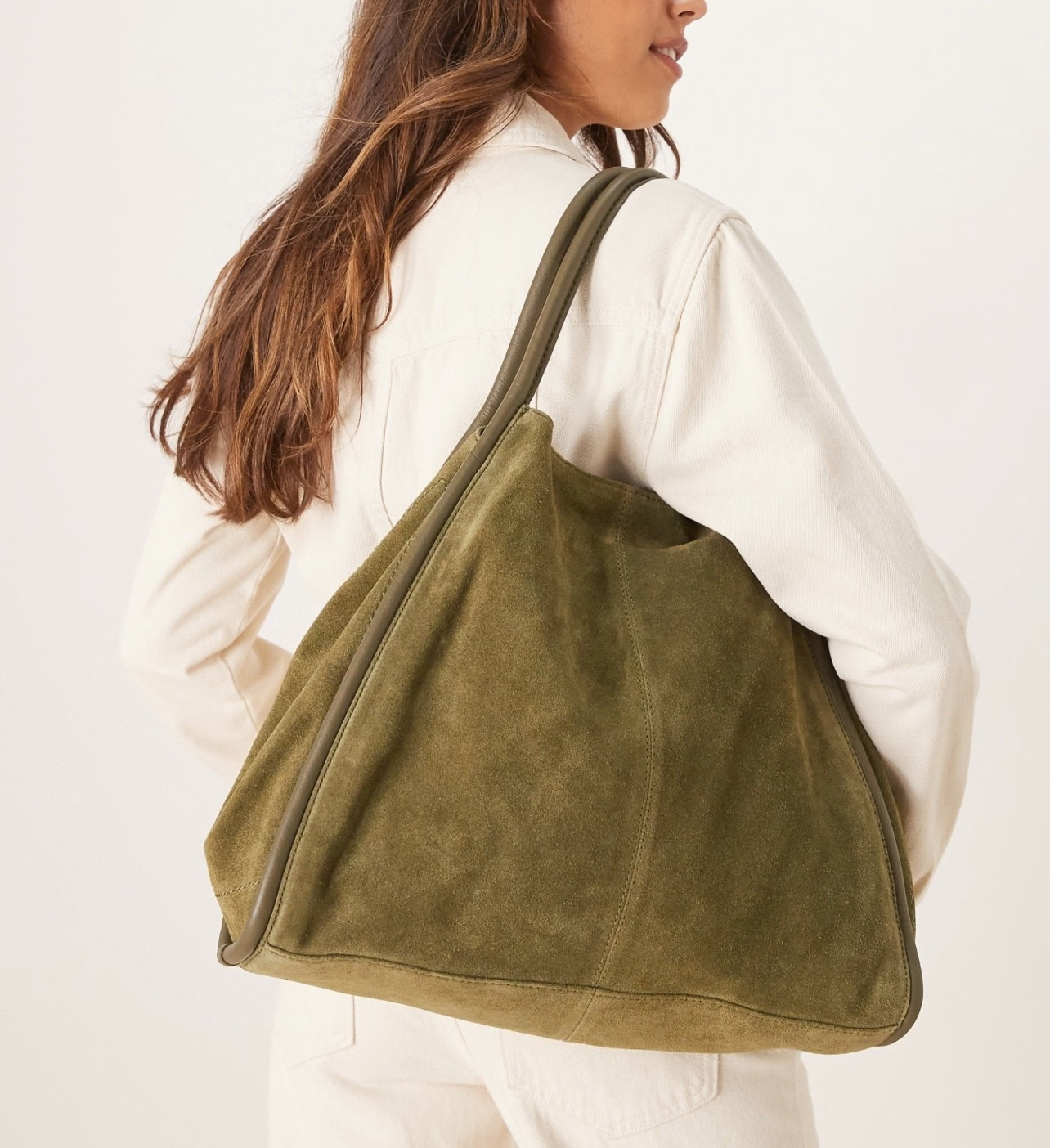 #suedebag #tote

#LTKGiftGuide #LTKSaleAlert #LTKStyleTip