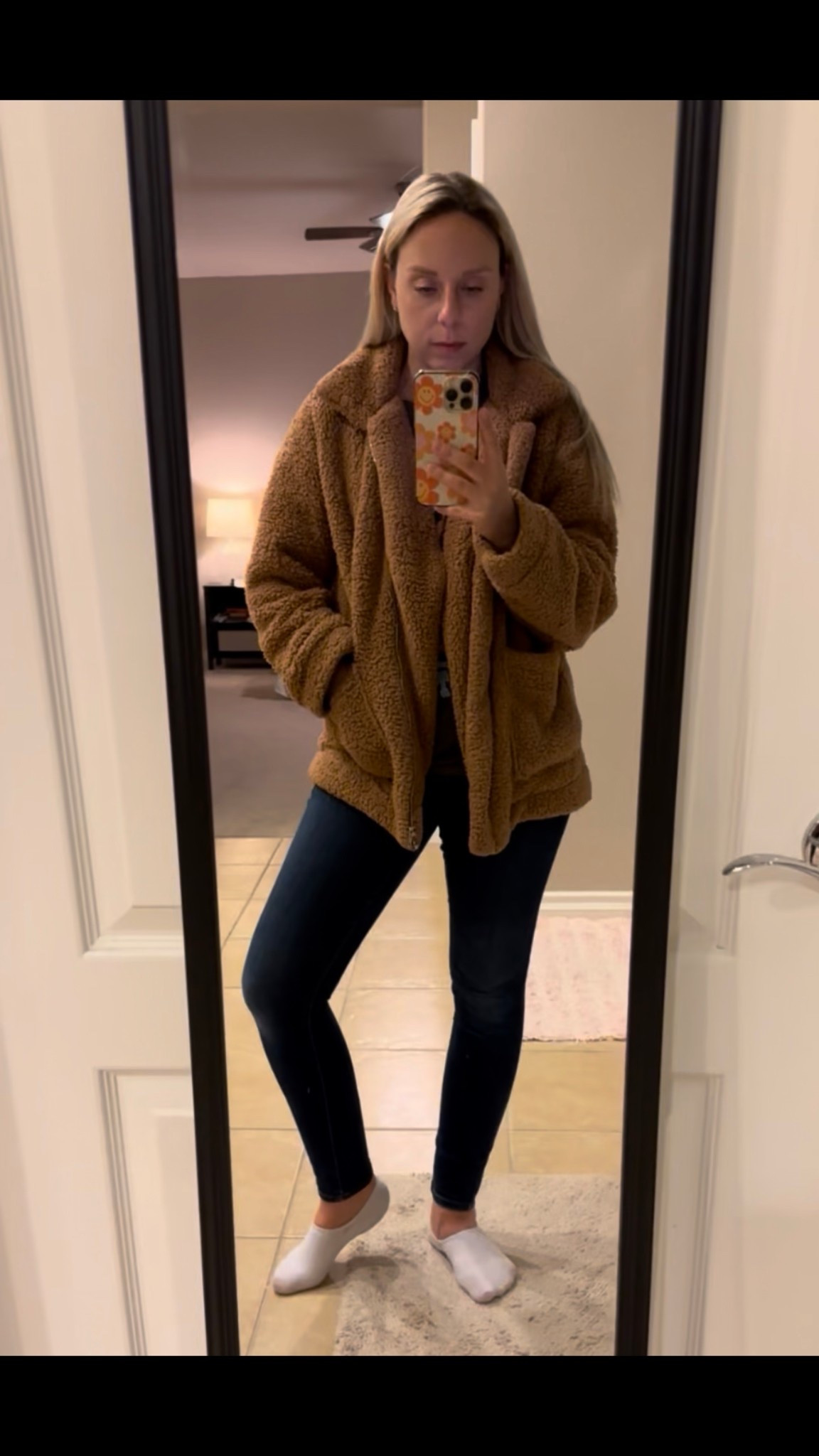 Just dreaming of cooler weather over here 🍂 this teddy jacket is the perfect addition to your Fall & Winter closet, it’s also on sale right now 🤎

#LTKStyleTip #LTKSeasonal #LTKSaleAlert