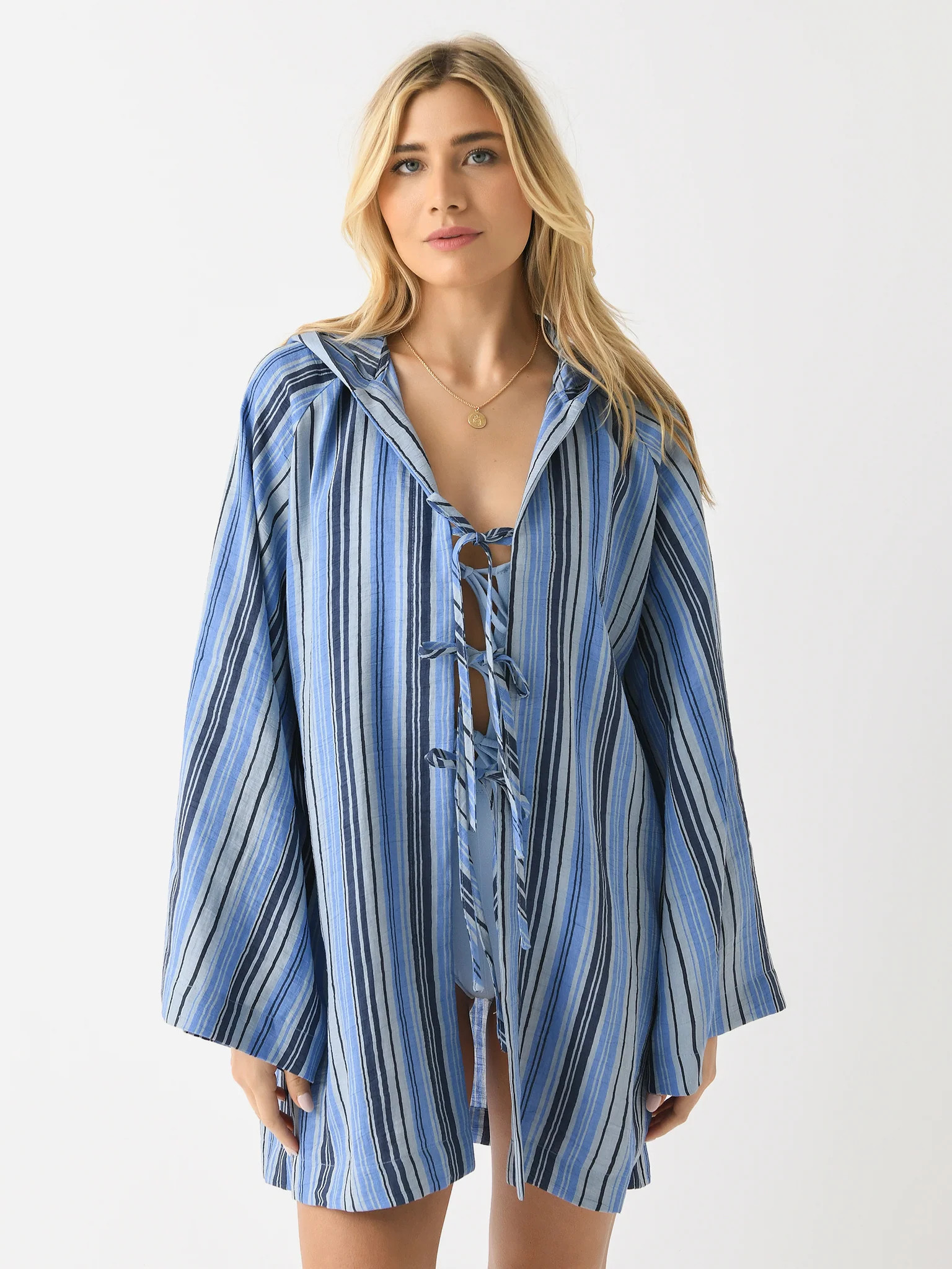 LISA MARIE FERNANDEZ
                      
                     Women's Beach Cape Mini | Saint Bernard