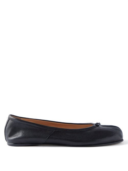 Maison Margiela - Tabi Split-toe Crinkled-leather Ballet Flats - Womens - Black | Matches (US)