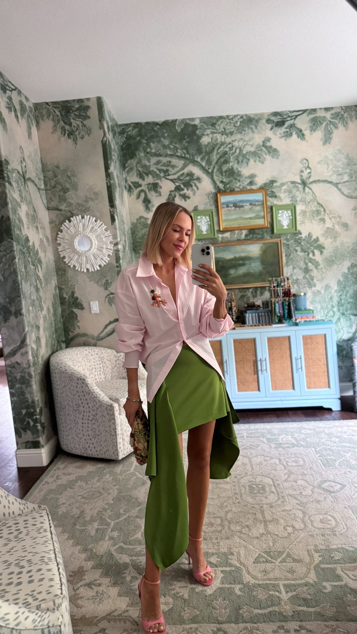 Love this color combo for spring. This Zara skirt is giving all the designer vibes  

#LTKSaleAlert #LTKootd