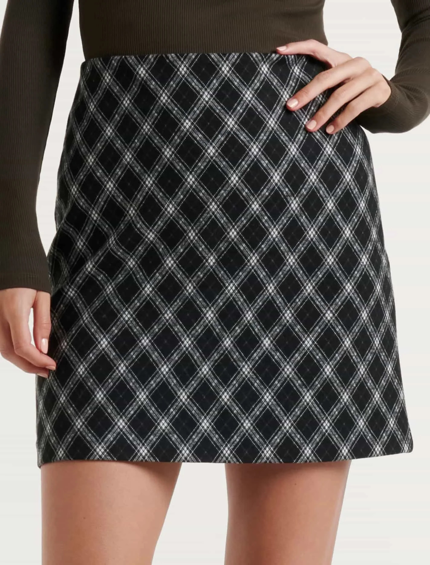 Dana Diagonal-Check Mini Skirt | Ever New (CA)