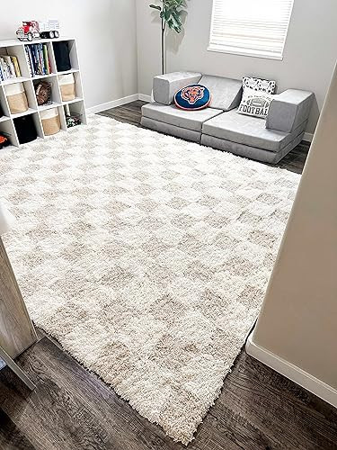 Hauteloom Atira Checkered Shag Area Rug - Checkboard Design - High Pile Fluffy Shaggy Touch - Squ... | Amazon (US)