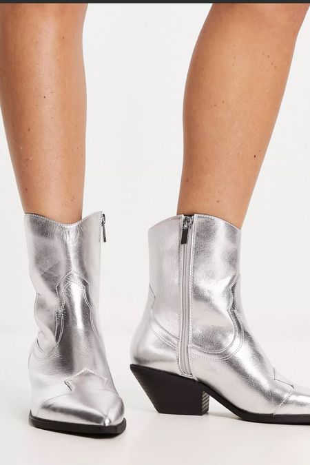 Metallic silver cowgirl boots, country concert, Taylor Swift outfit, Eras Tour outfit

#LTKshoecrush #LTKunder100 #LTKstyletip