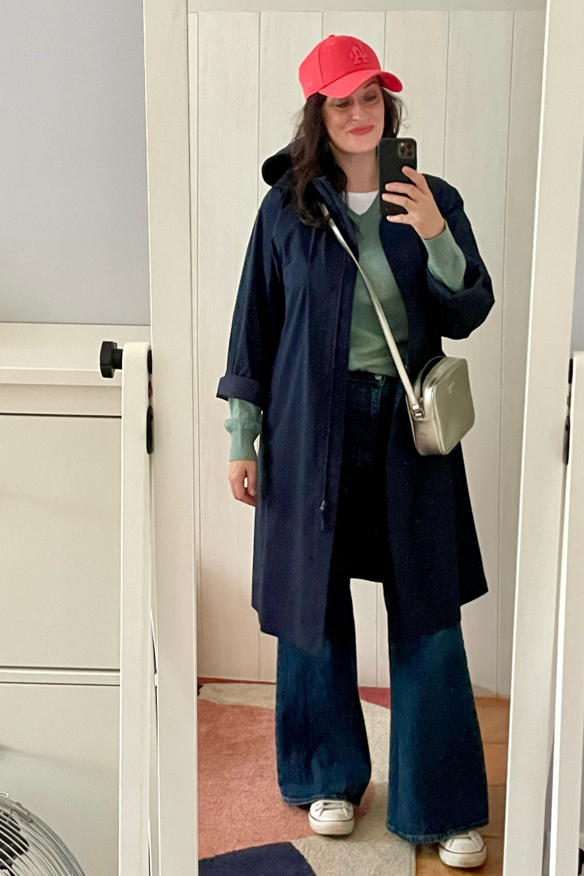 . Coral "L.A. Dodgers" baseball cap #newera (linked)
. Navy block tech coat #uniqlo (linked) 
. Mint green cashmere and cotton men jumper #cyrillus
. White plain t-shirt #uniqloU by #christophelemaire (linked)
. White leather Chuck Taylor sneakers #converse (linked) 
. Silver leather camera bag #patriziapeppe 
. Coral matte lipstick #gucci 

#LTKmidsize #LTKeurope #LTKfrance