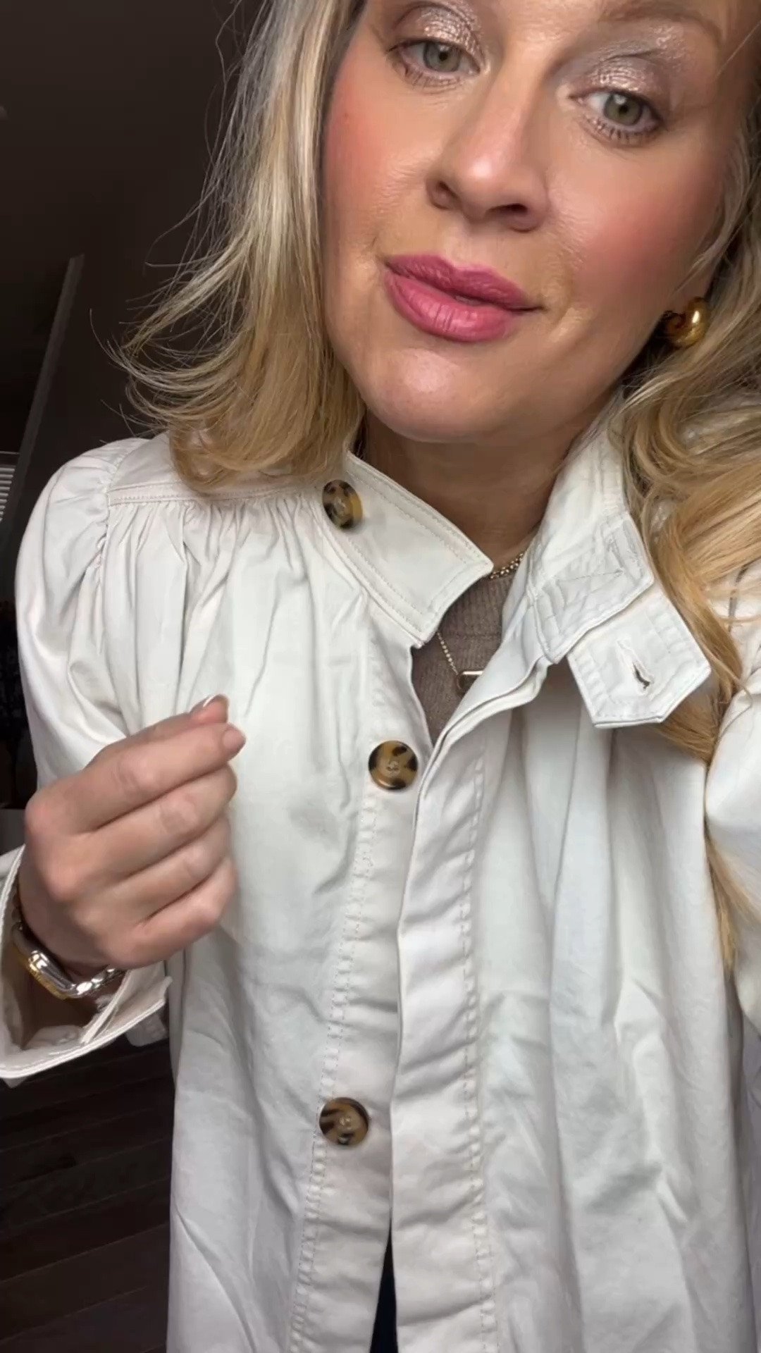 ✨Tap the bell, save and ❤️ for over 40 fashion, midlife style, midsize fashion and luxury looks for less. 

This cropped ruched jacket just makes outfits feel more pulled together.
The shape adds a little structure up top, the fit is easy (nothing clingy), and it works with everything from jeans to dresses.

It’s one of those pieces you throw on and your outfit just looks better.

👑"Helping you look good, feel good!" - Lindsey Denver

#LTKMidsize #LTKOver40 #LTKPlusSize

Comment SHOP below to receive a DM with the link to this post on my LTK ⬇ https://liketk.it/6bvWa ltkover40 ltkvideo ltkplussize trgtdealday2022 walmart_july2022 ltkmidsize