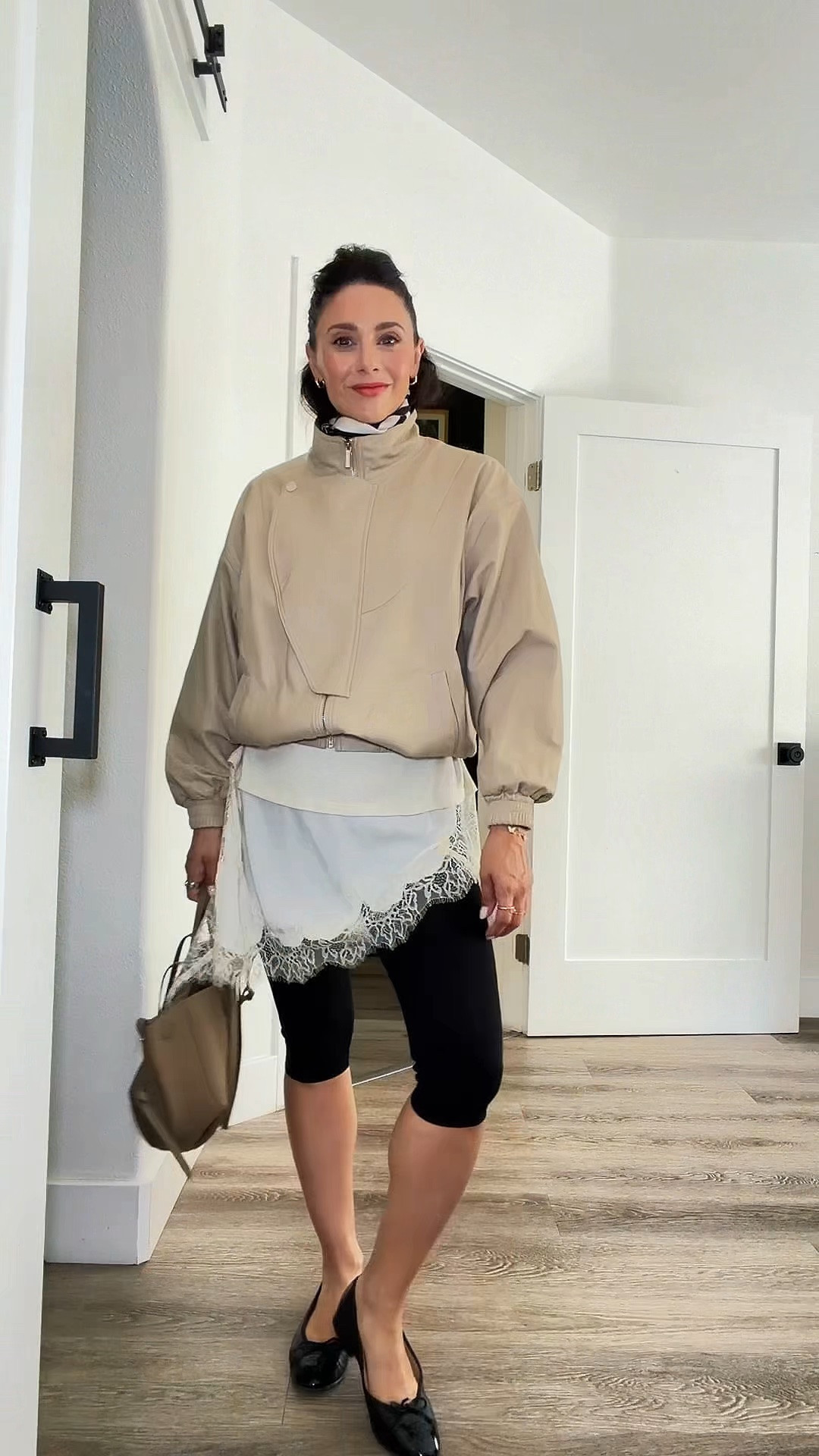 Some outfits just become repeat favorites. ✨ Sharing a few looks I’ve worn on different days that made getting dressed easy and effortless. Classic pieces, timeless staples, and outfits I keep reaching for. 🤍

Everything is linked in my LTK/shop for easy shopping. Which look is your favorite? #LTKStyle #TimelessStyle #CapsuleWardrobe #EverydayOutfits #ClassicFashion #OOTD #WardrobeEssentials #NeutralStyle

#LTKootd #LTKvlog #LTKOver40