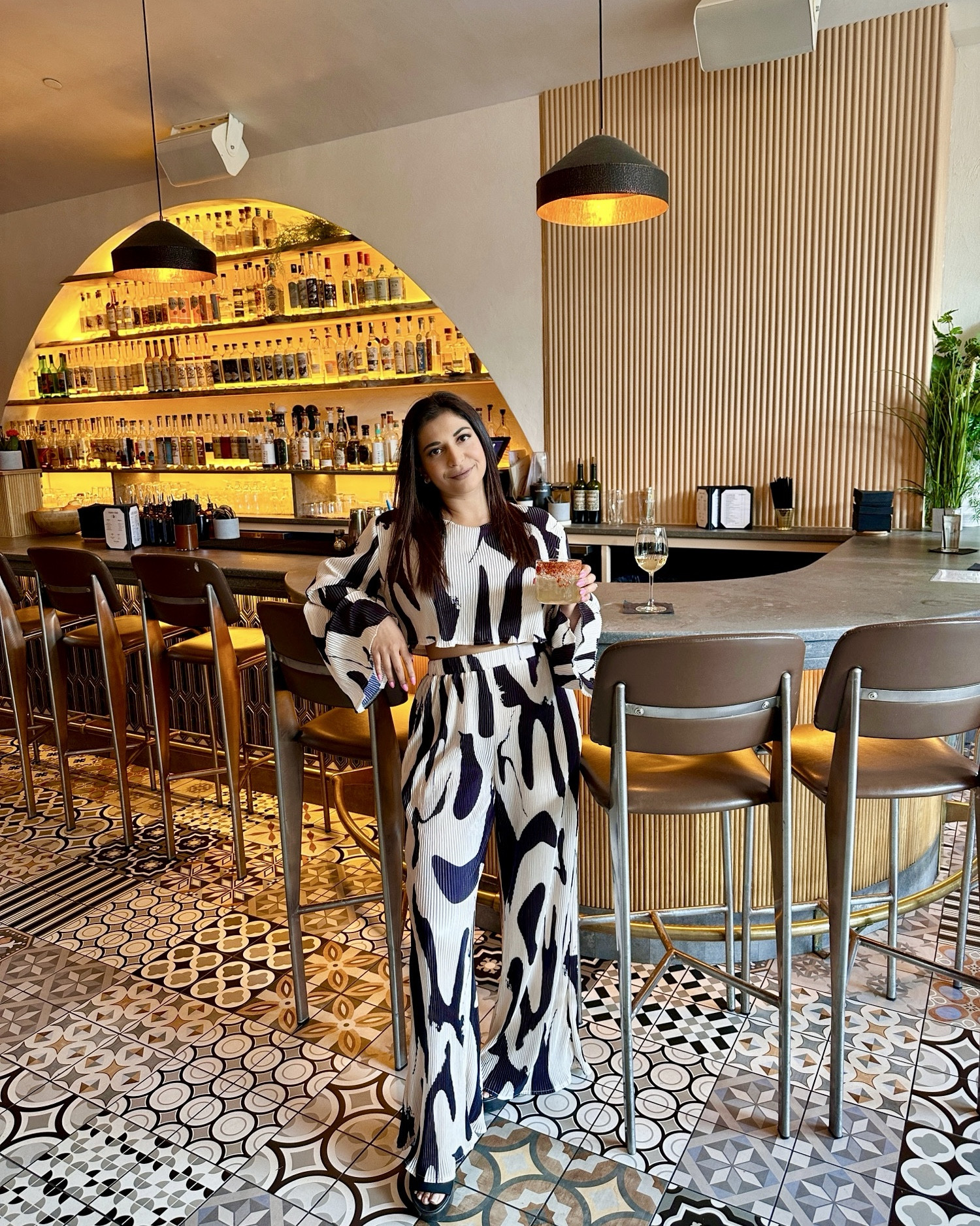 Comfiest brunch outfit look🖤