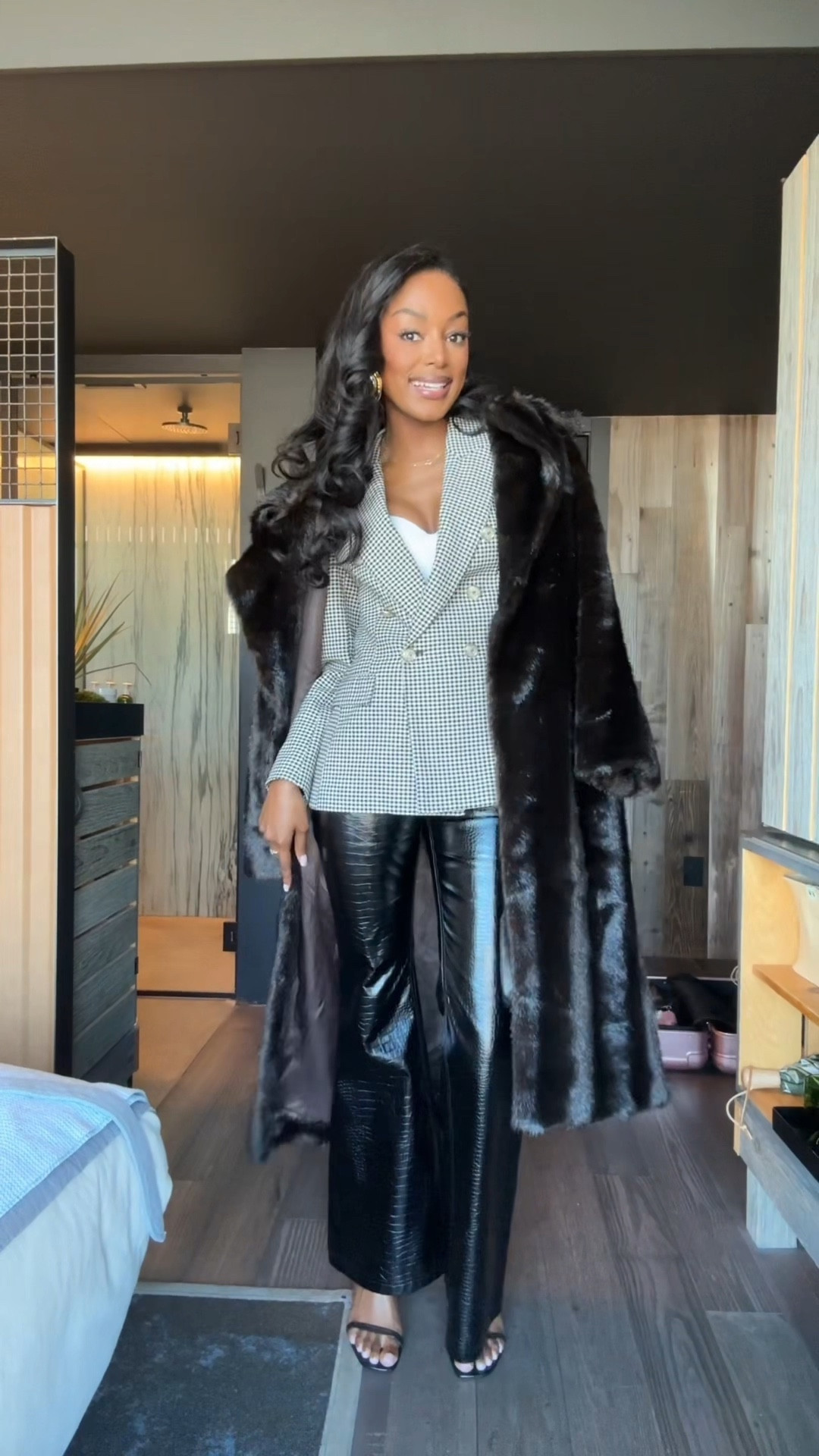 Get Dressed With Me!!! Dinner Outfit Ideas 💡 🖤

#LTKVideo #LTKstyletip